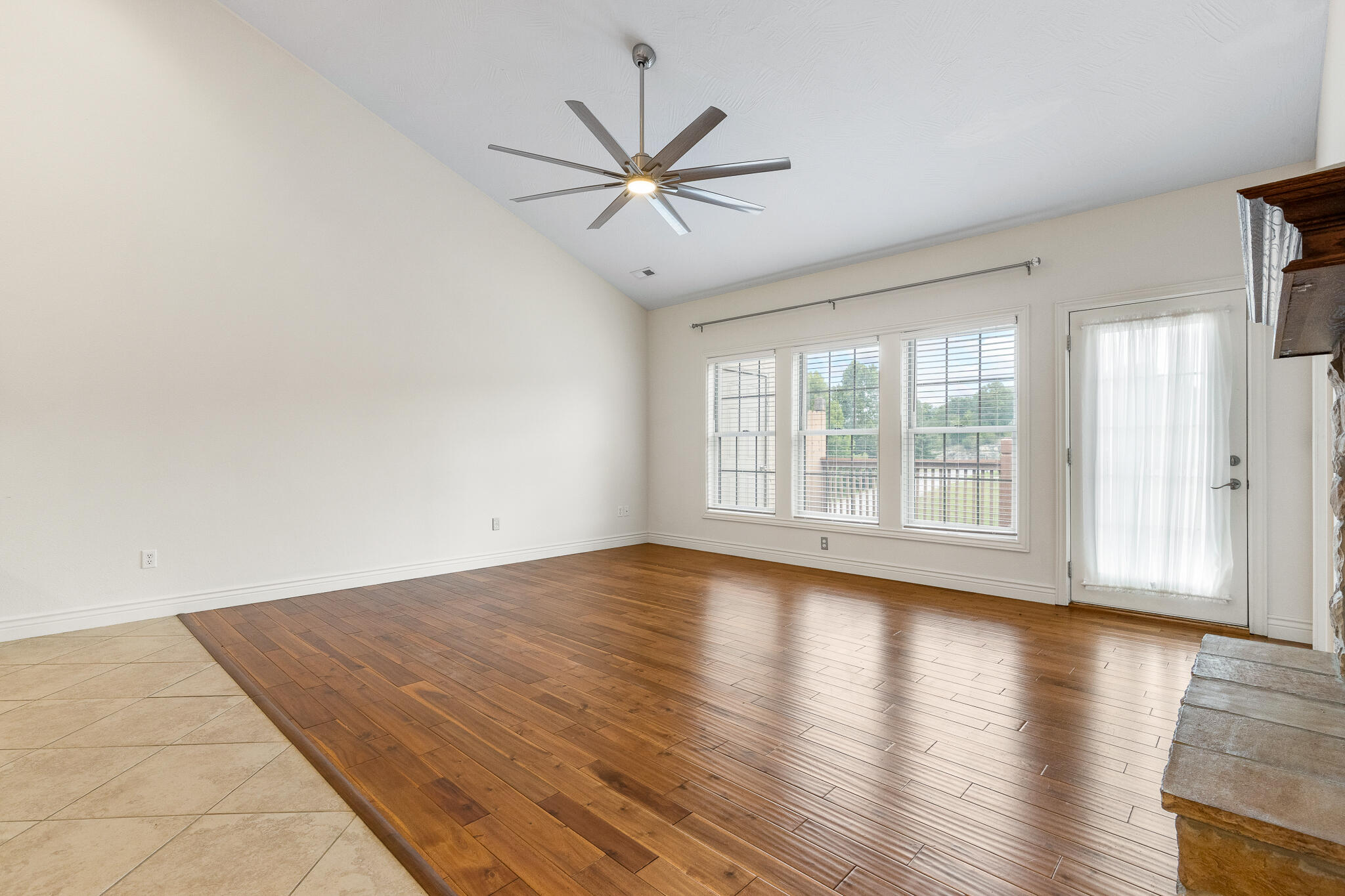 130 Lugano Lane Property Photo 14