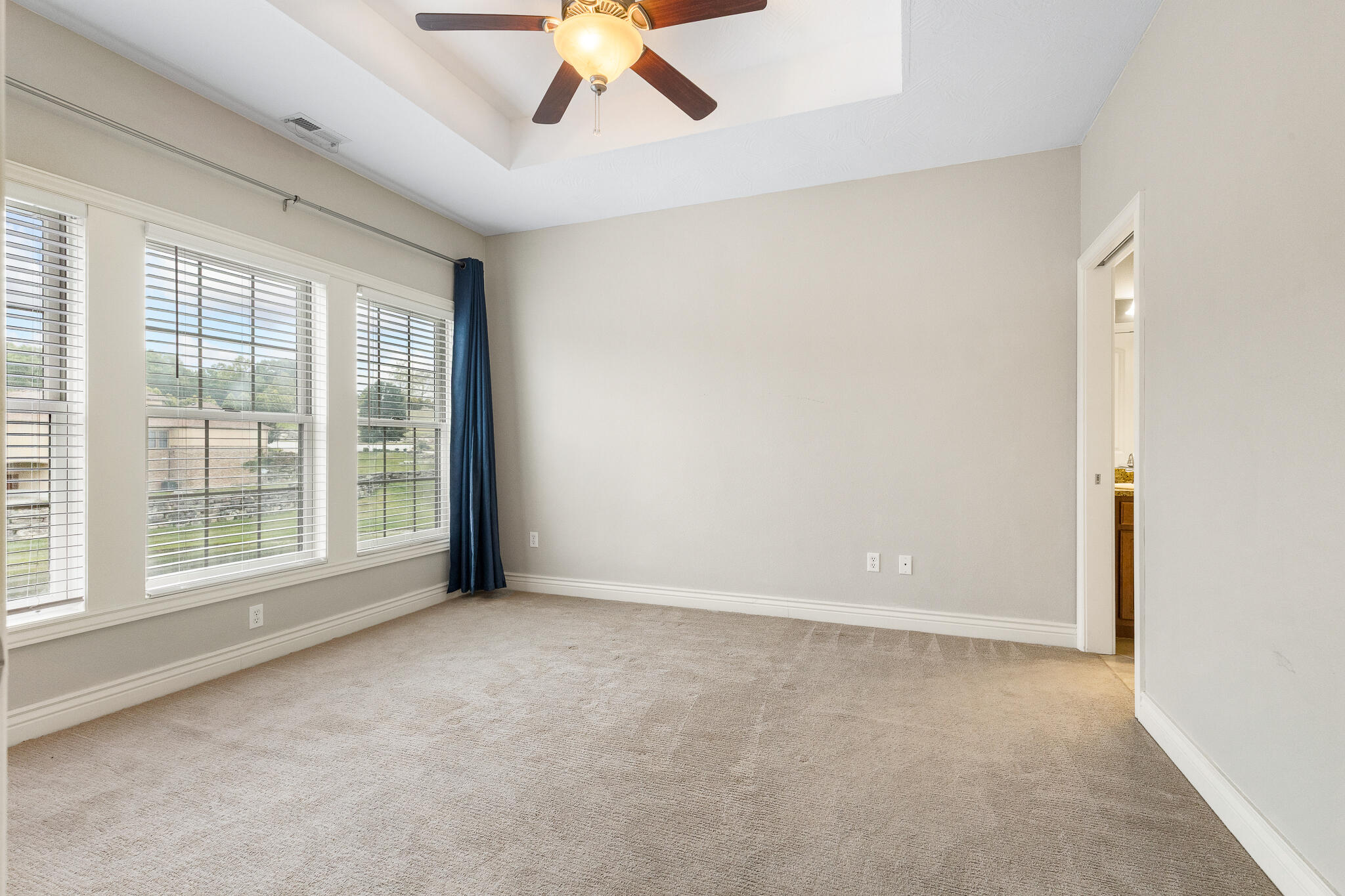 130 Lugano Lane Property Photo 17