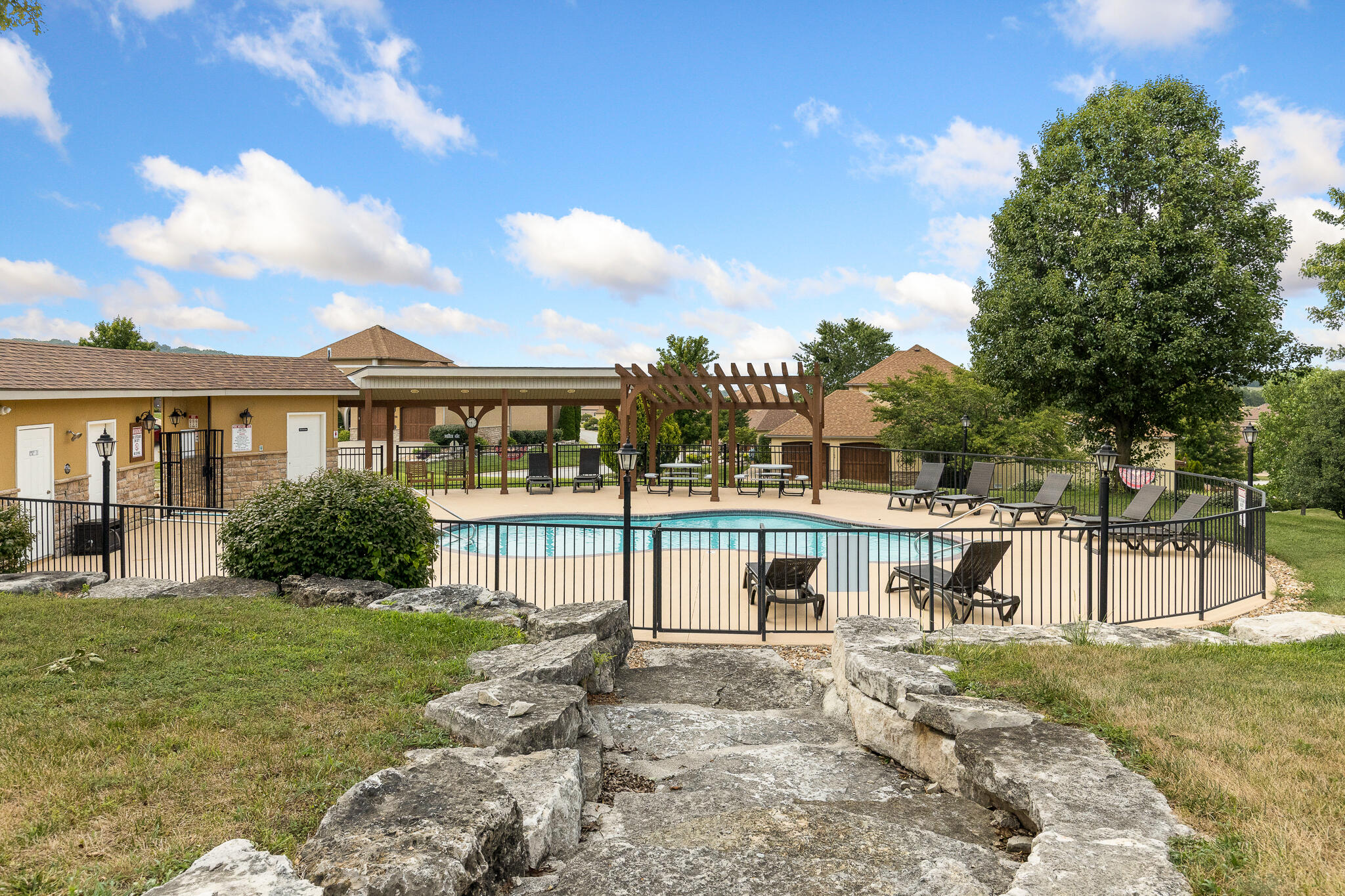 130 Lugano Lane Property Photo 29