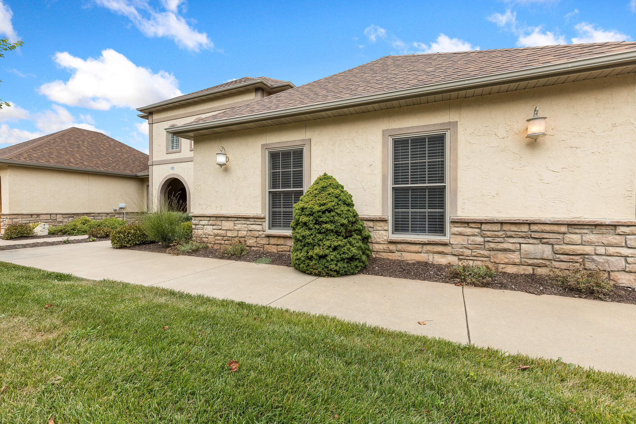 130 Lugano Lane Property Photo 39