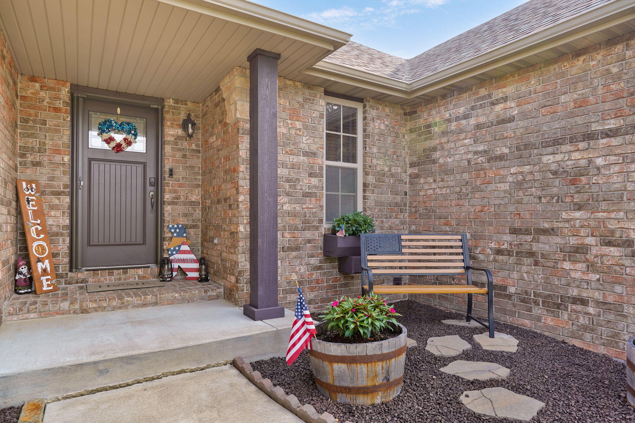 610 East Katella Circle Property Photo 4