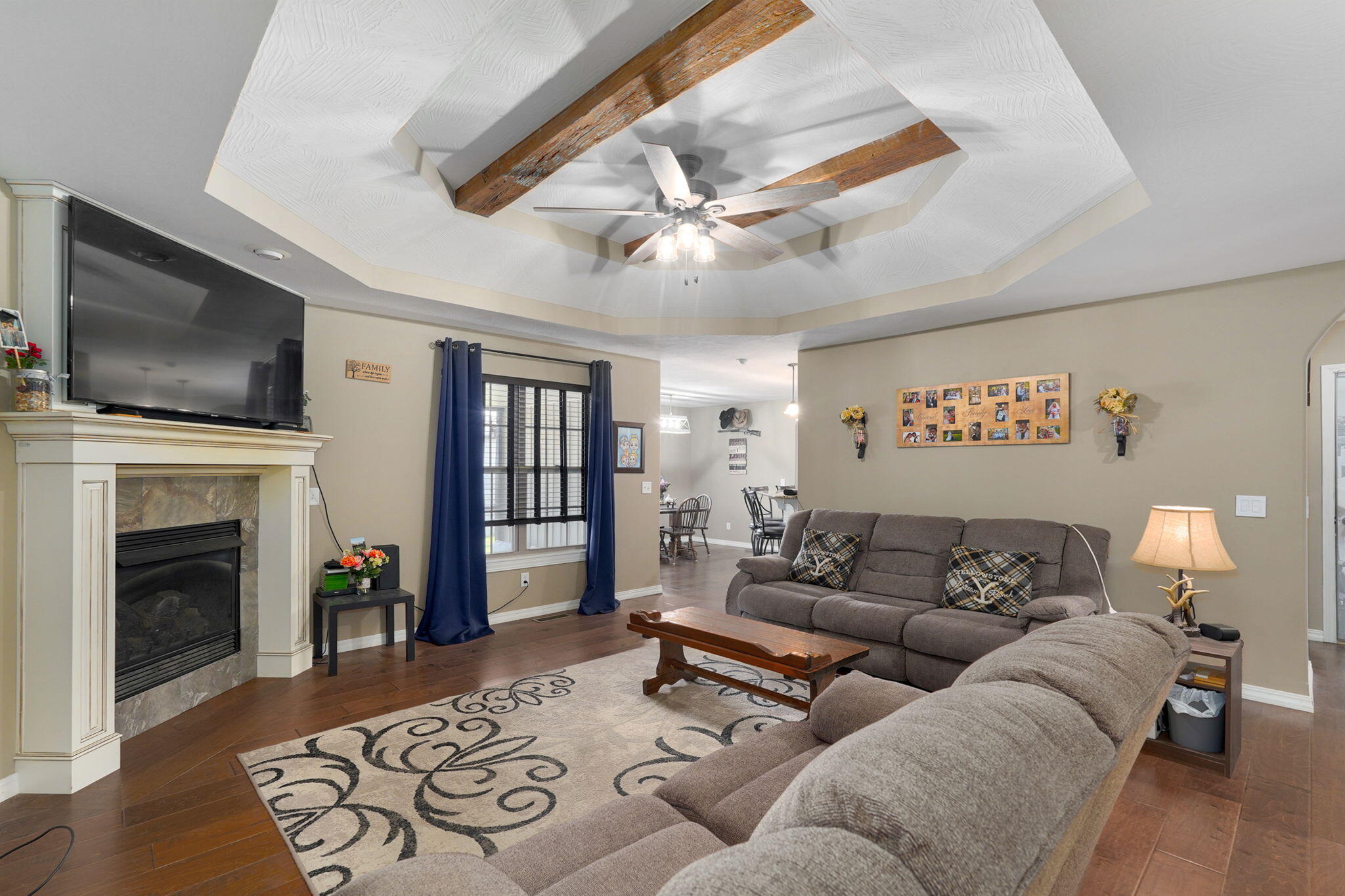 610 East Katella Circle Property Photo 6