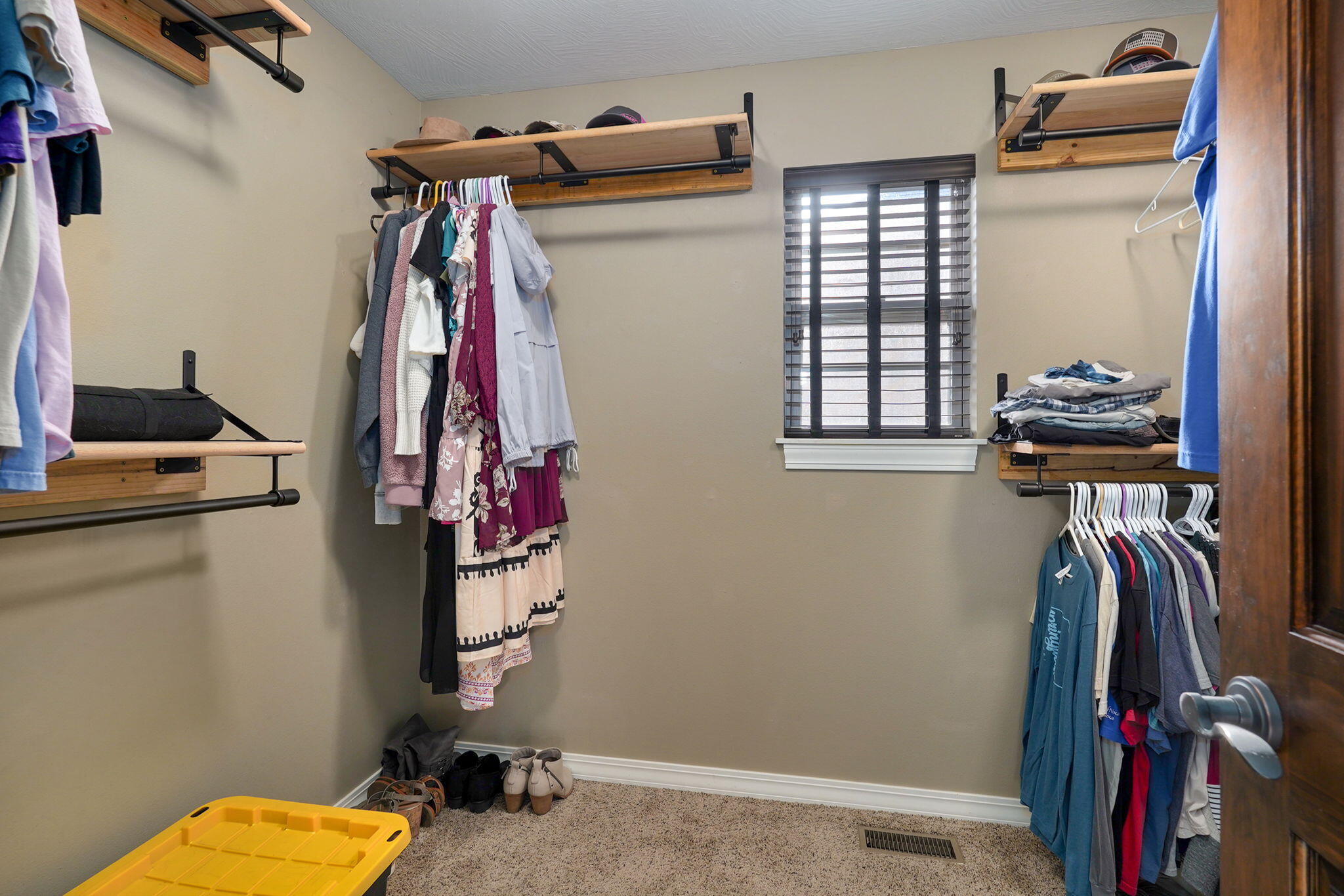 610 East Katella Circle Property Photo 20