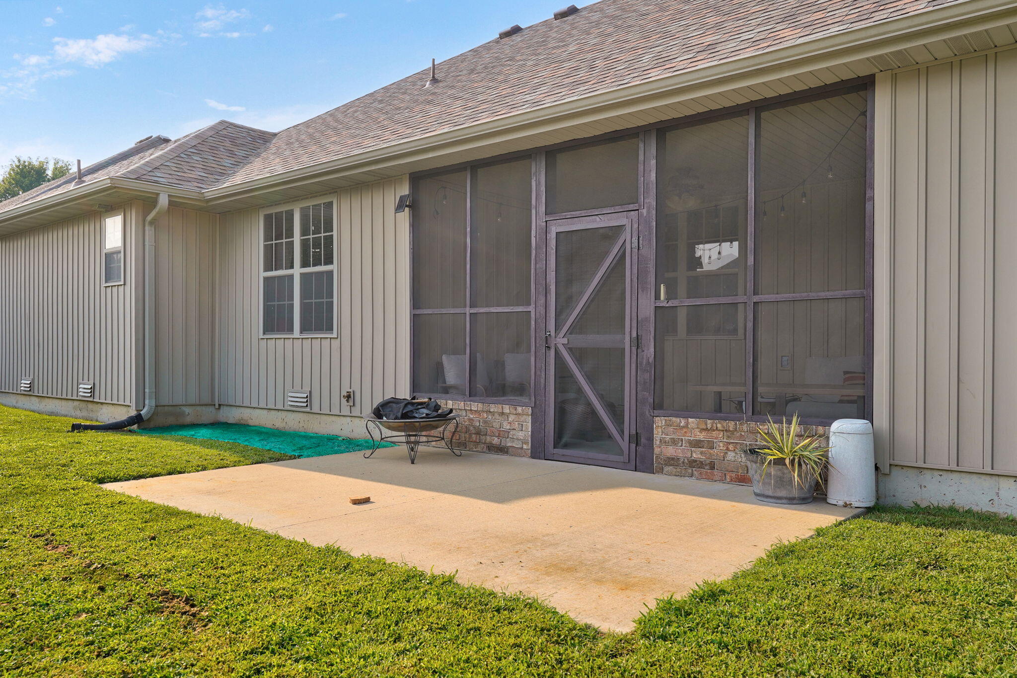 610 East Katella Circle Property Photo 27