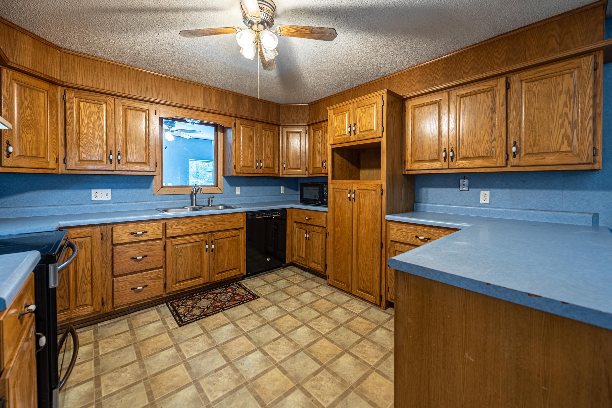 30126 Kinship Lane Property Photo 2