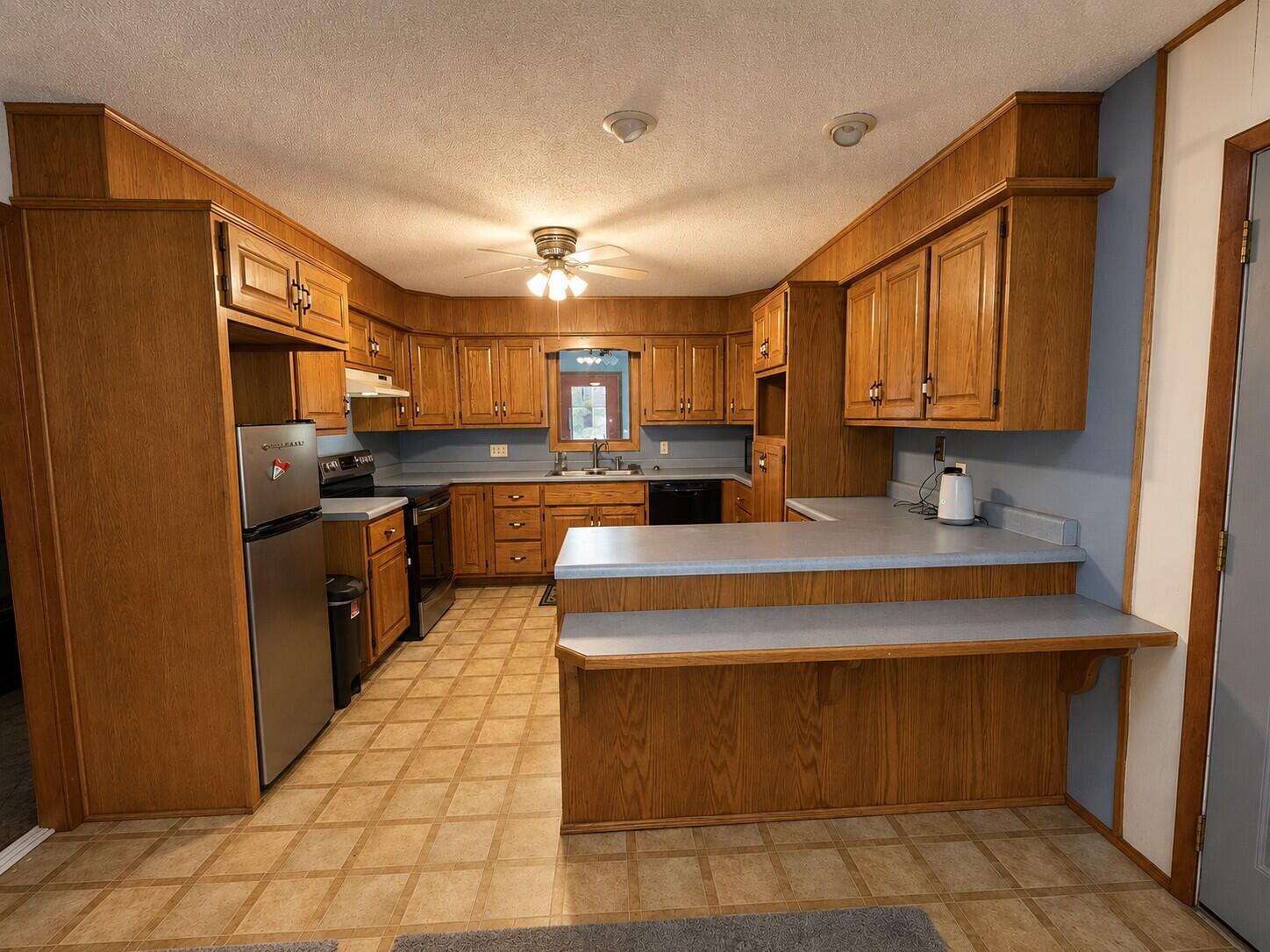 30126 Kinship Lane Property Photo 3