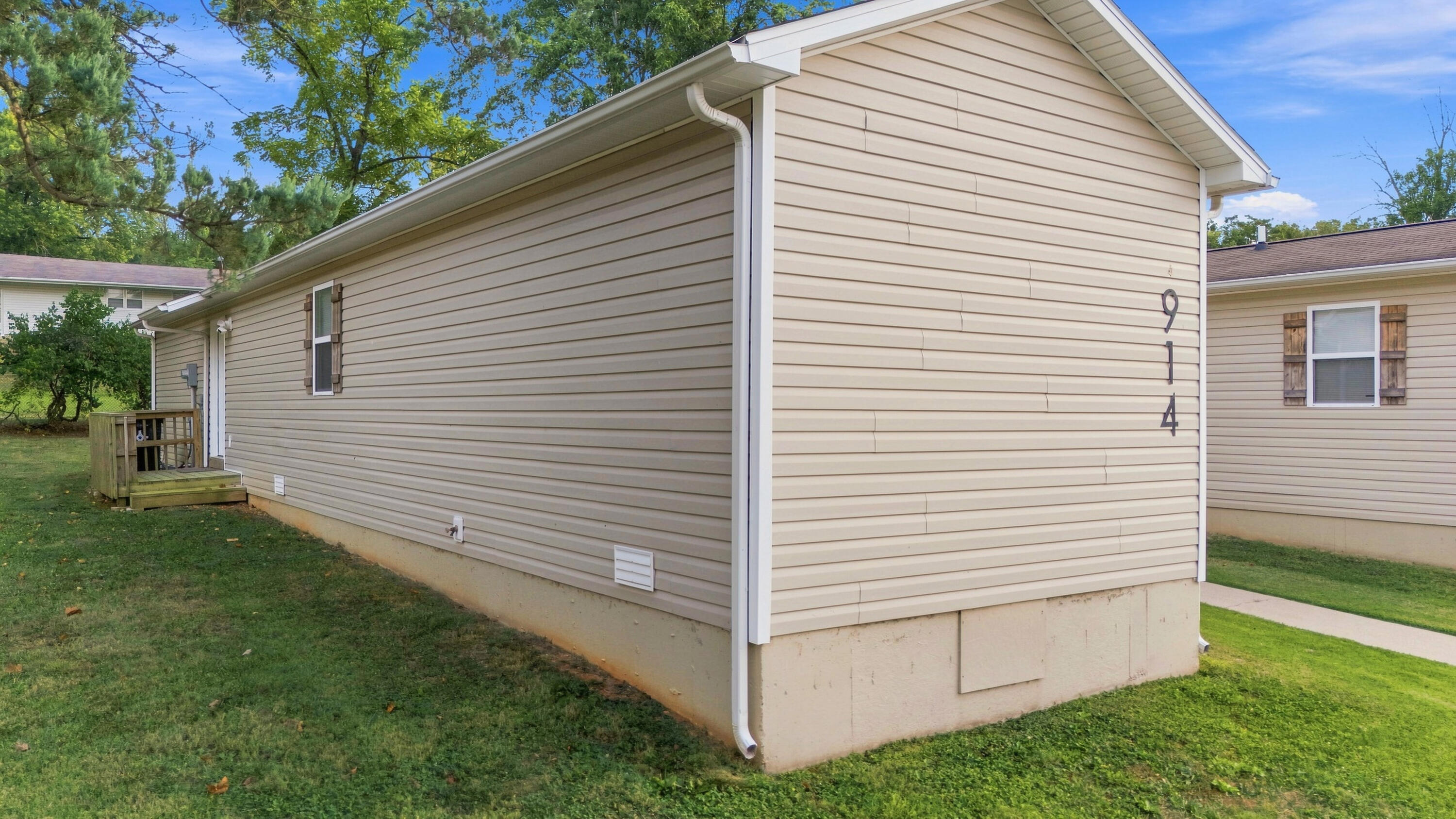 914 Renfrow Avenue Property Photo 13