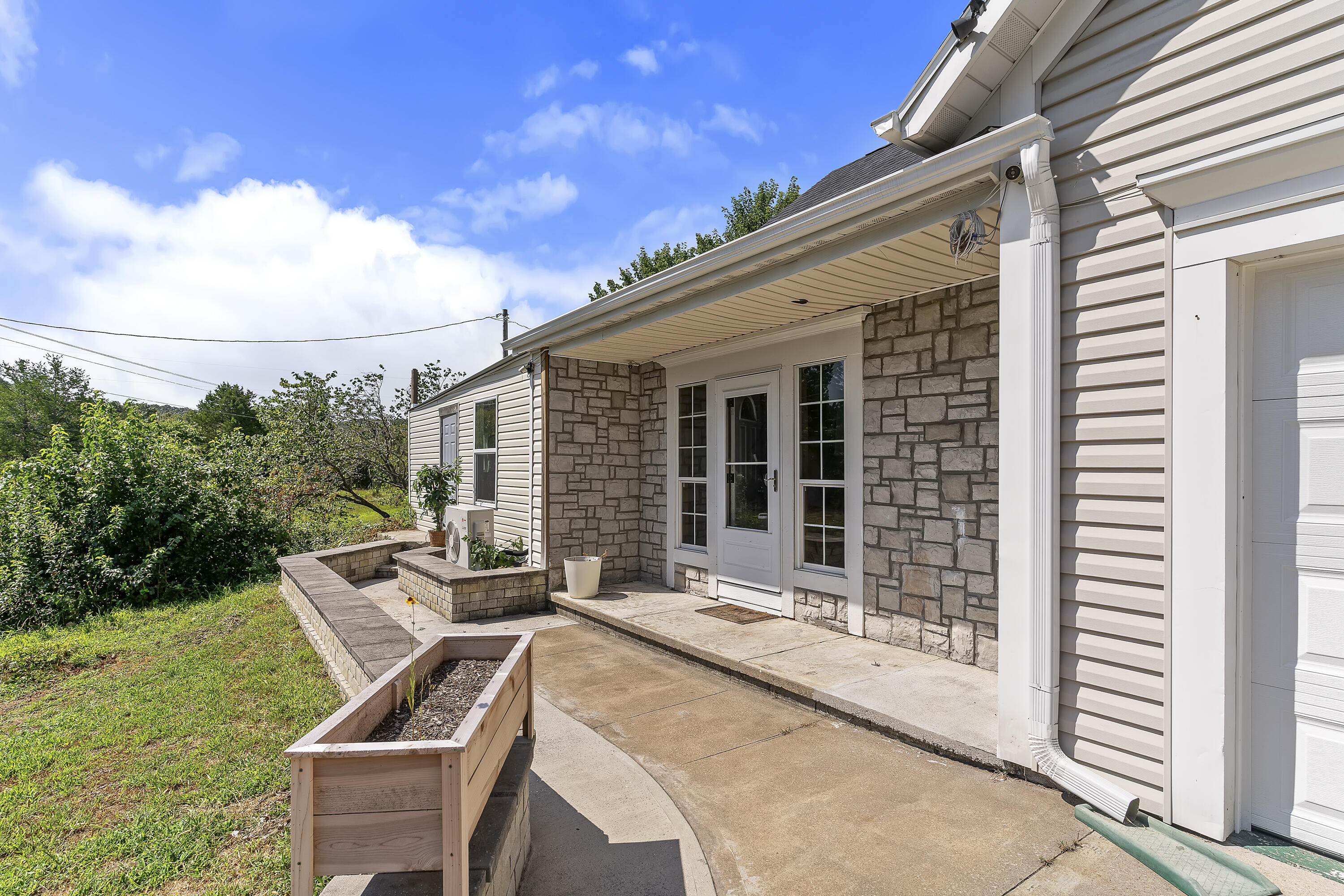 341 Dockhouse Lane Property Photo 6