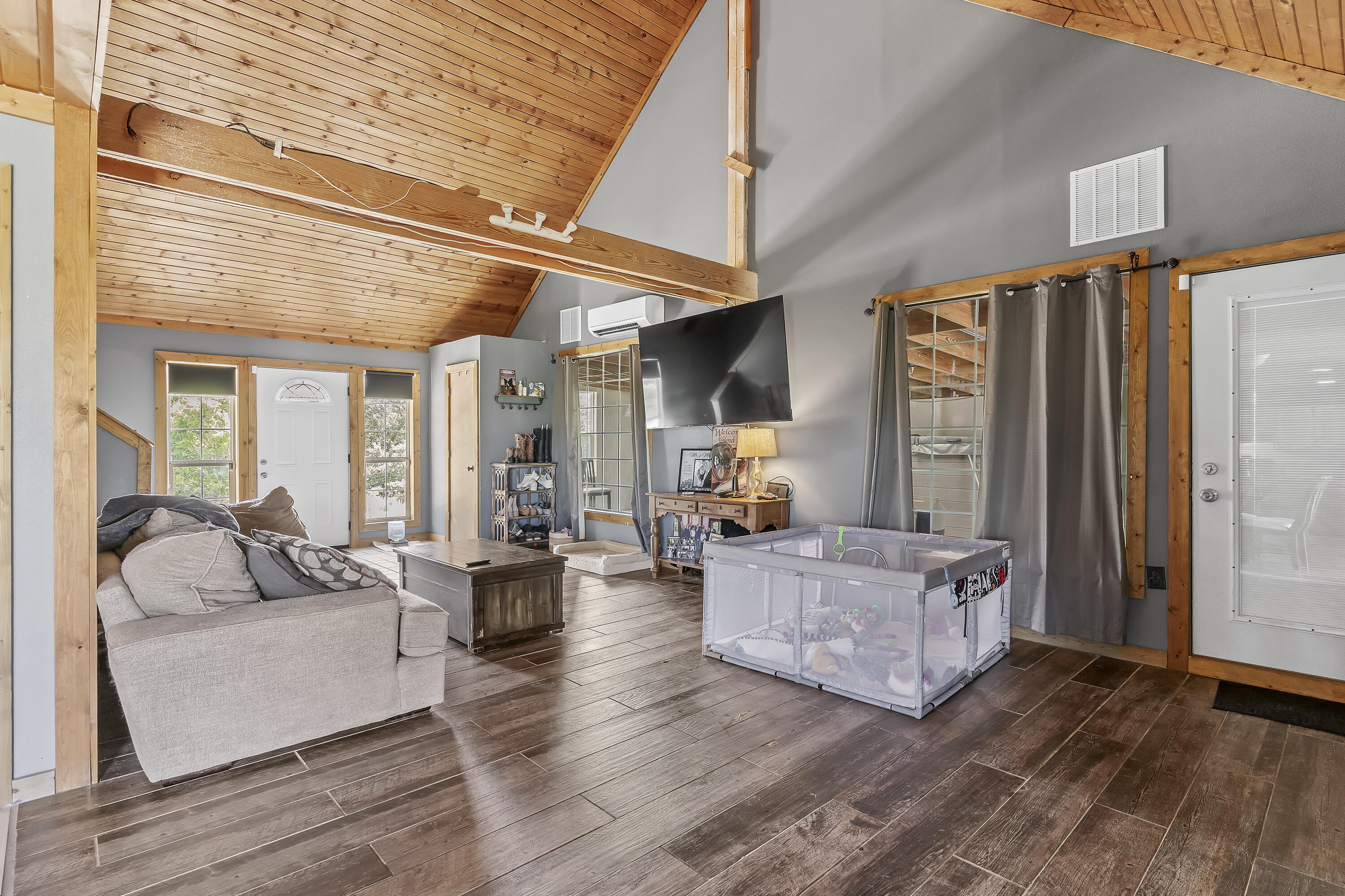 341 Dockhouse Lane Property Photo 8