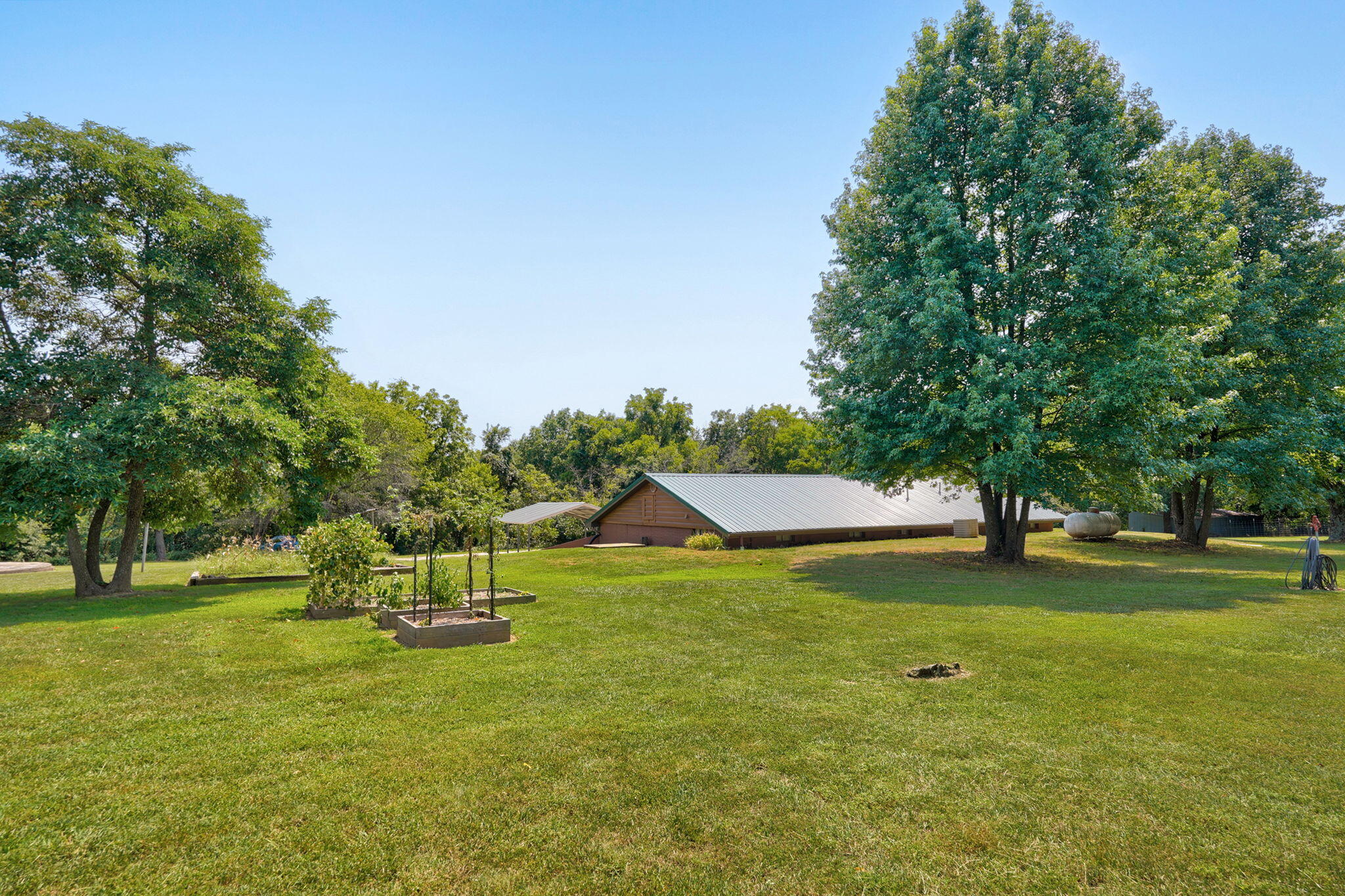 18803 Lawrence 2100 Property Photo 29