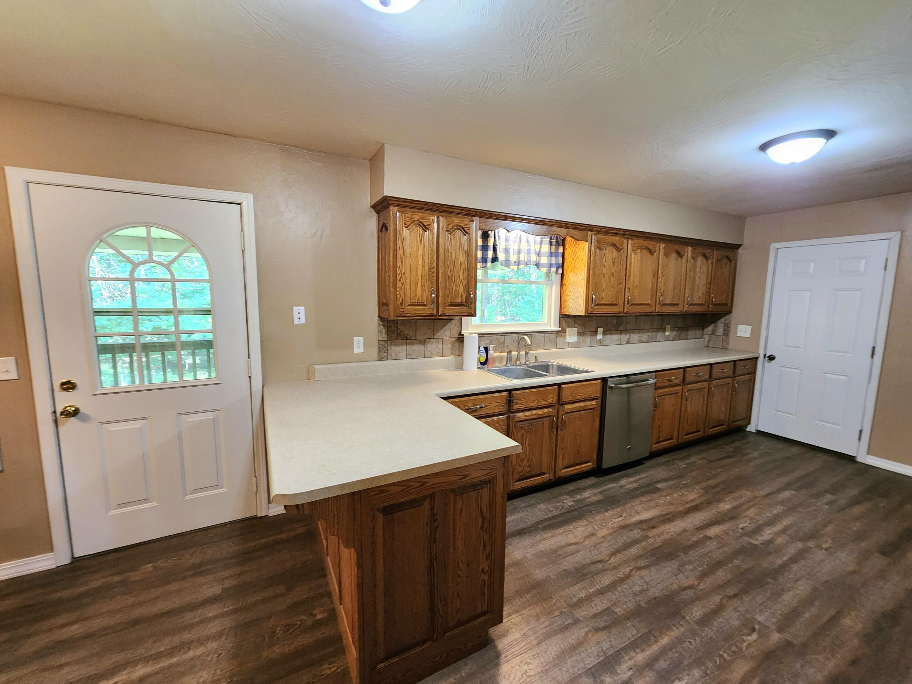 503 Cedar Ridge Road Property Photo 14