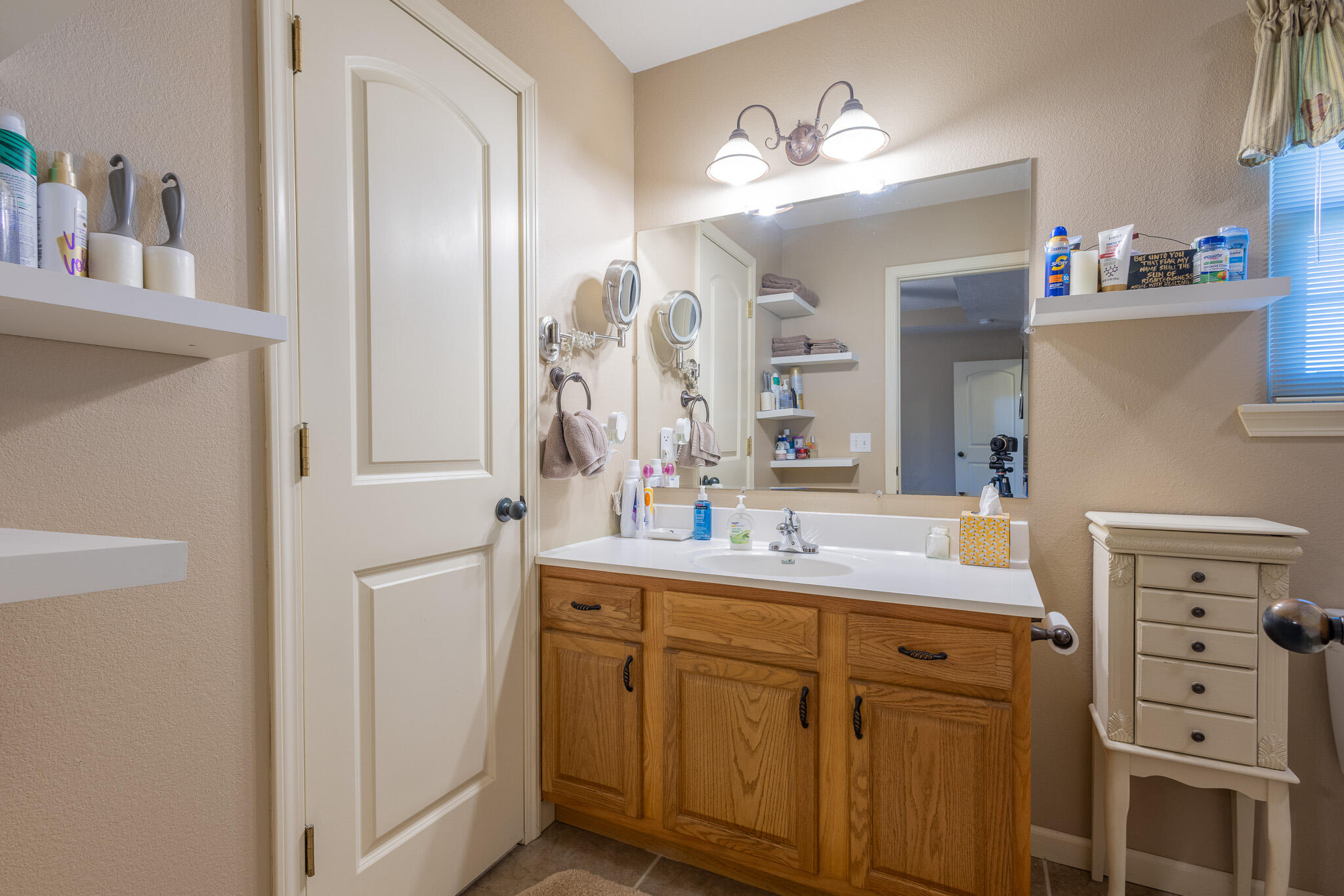 16258 Lawrence 1241 Property Photo 13