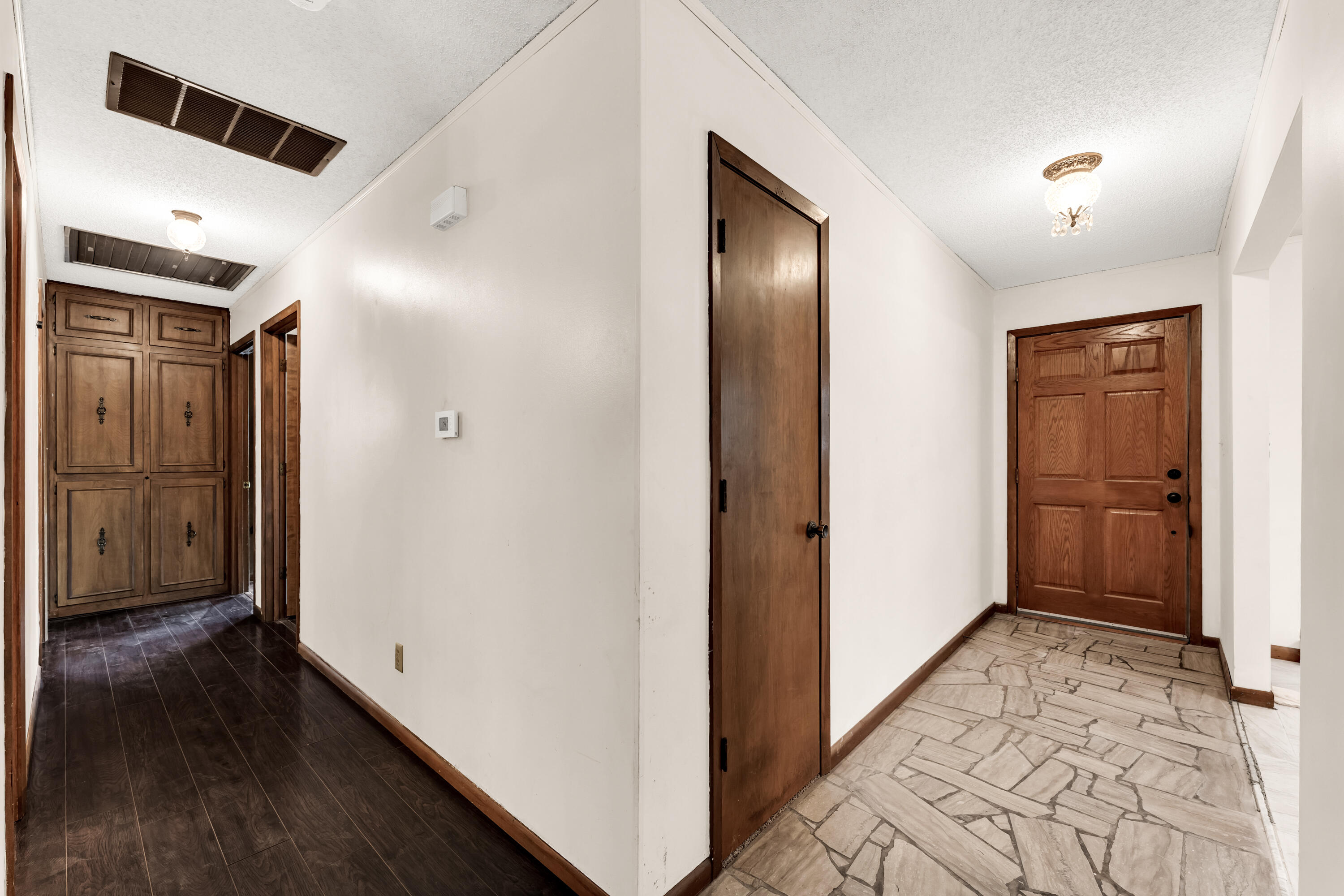 1543 East Glenwood Street Property Photo 14