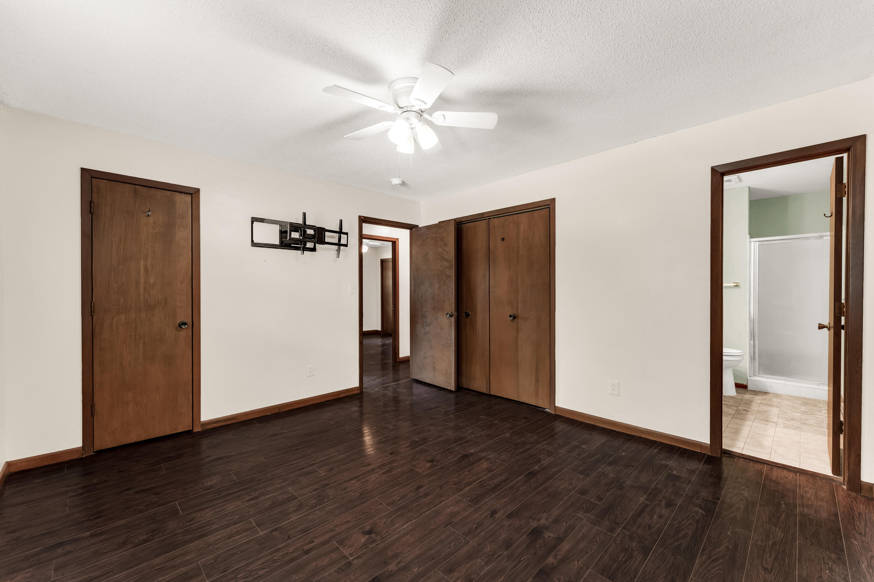 1543 East Glenwood Street Property Photo 16