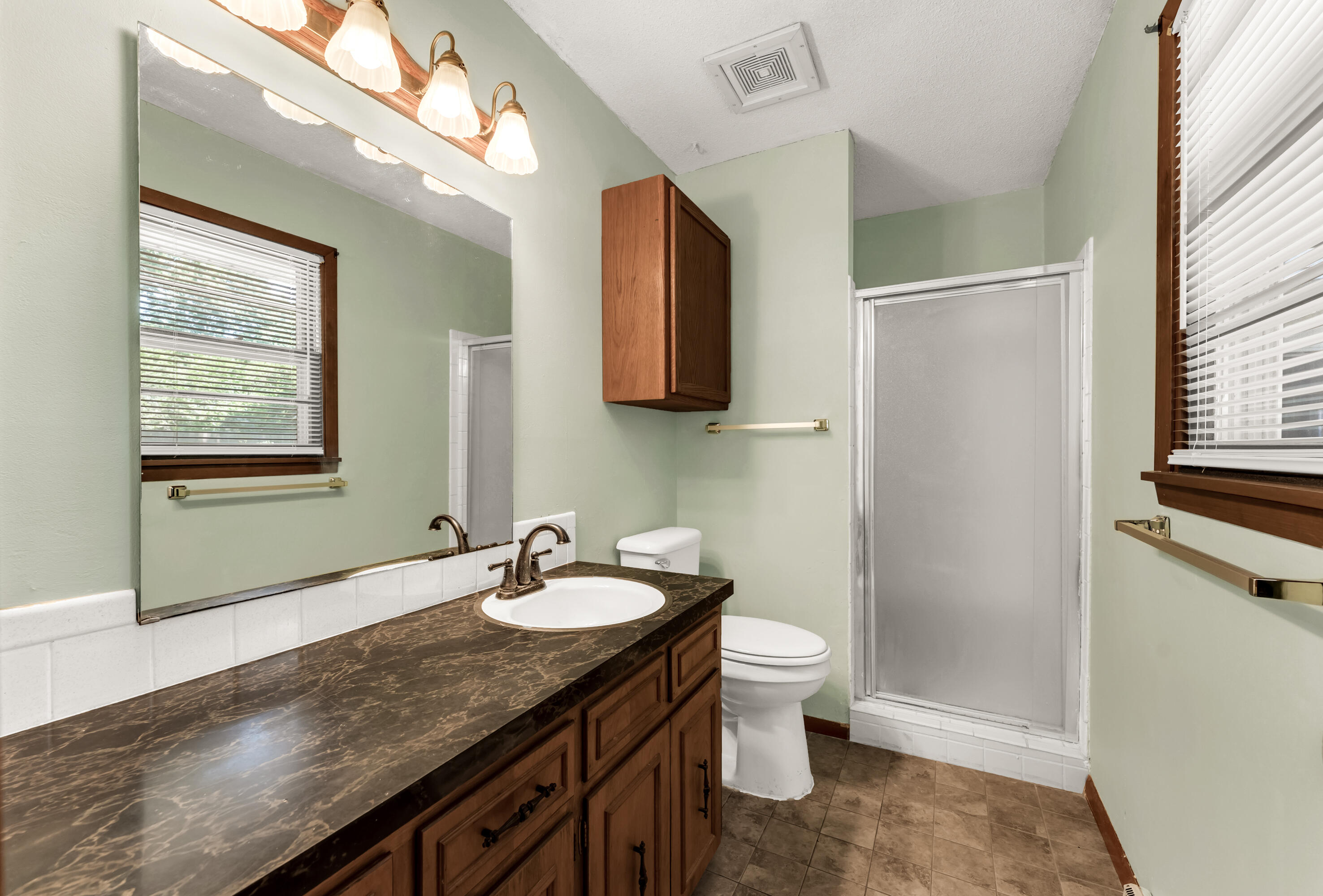 1543 East Glenwood Street Property Photo 17