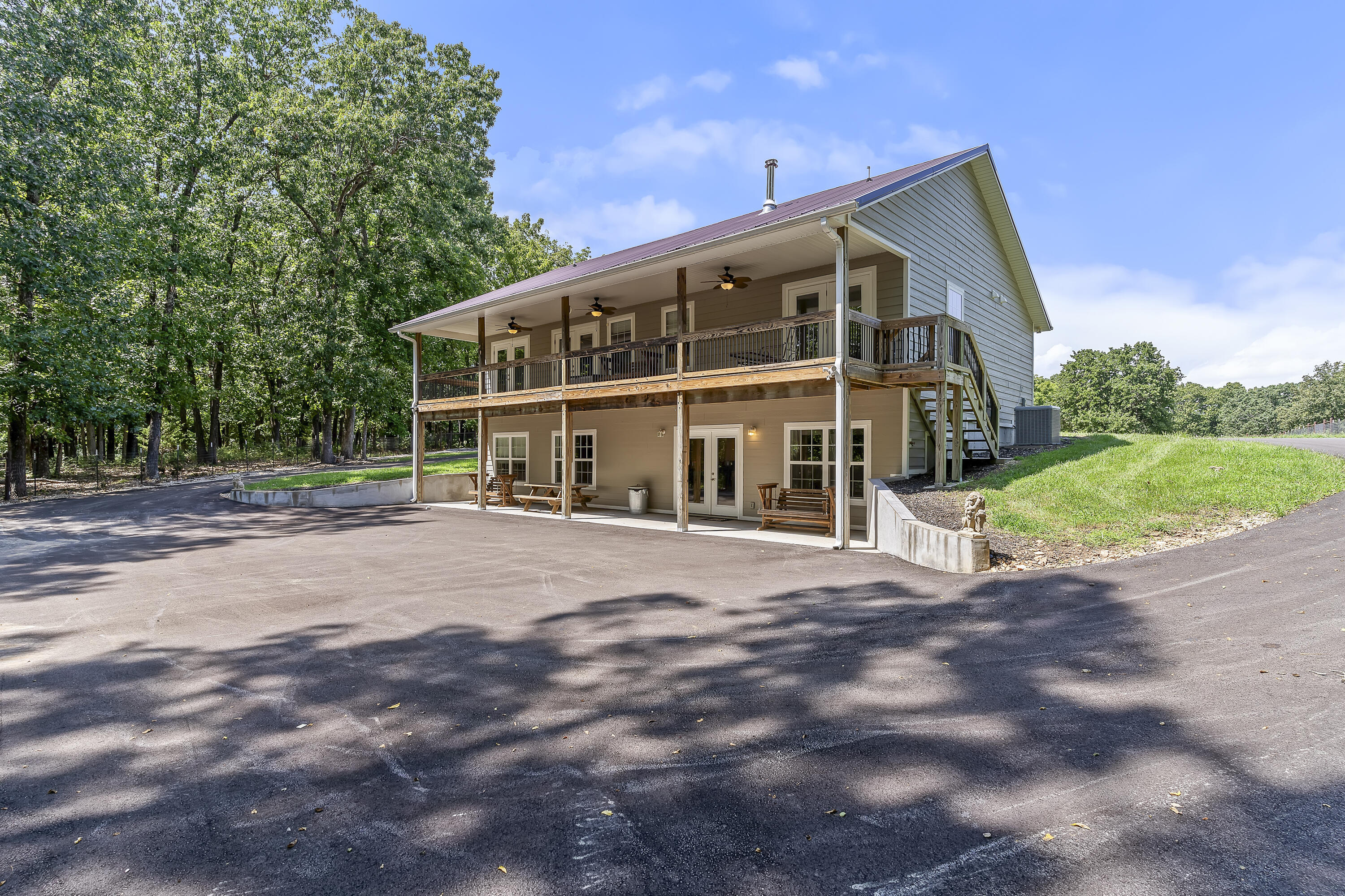 9318 East Farm Rd 112 Property Photo 52
