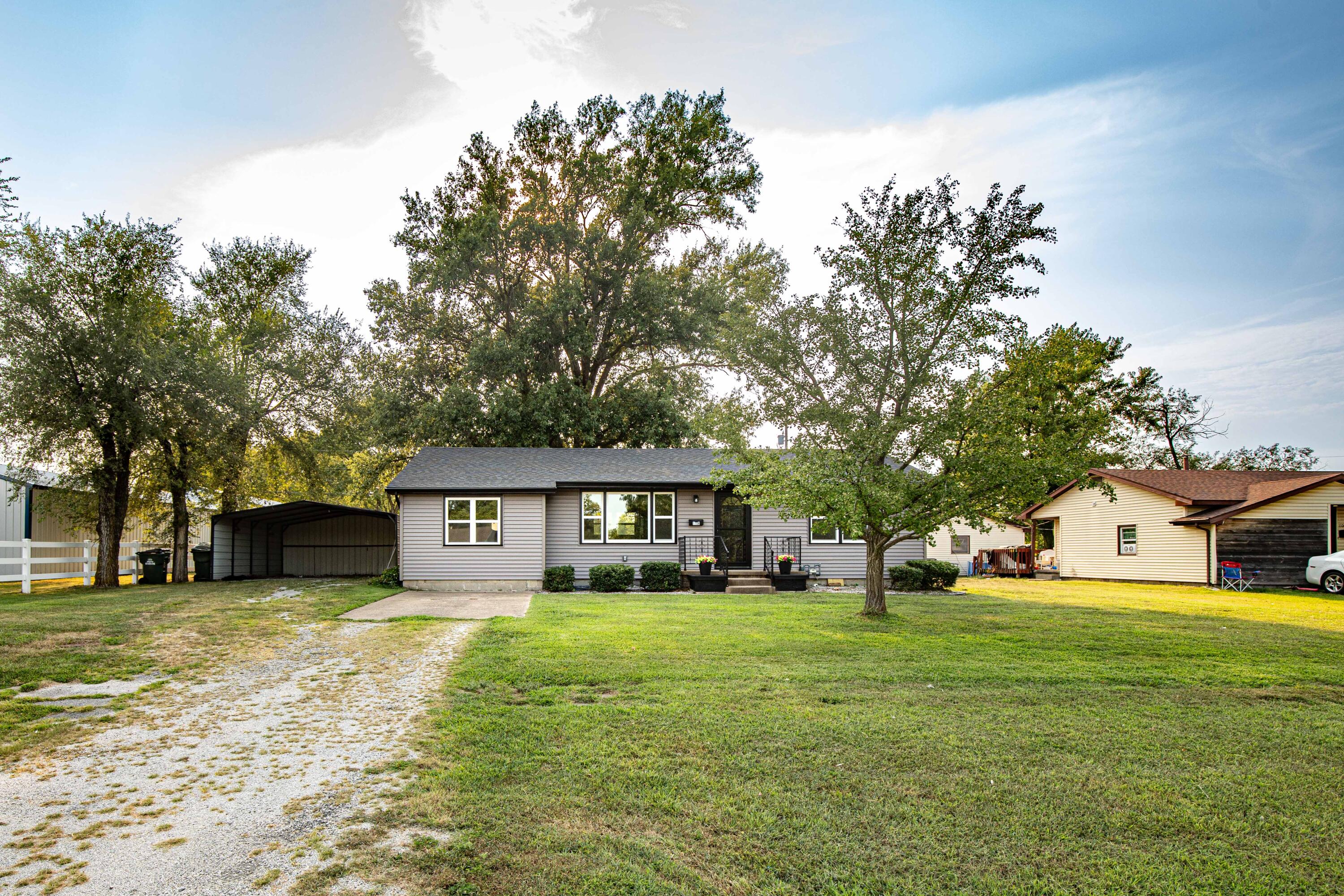 1108 South Jackson Street Property Photo 3