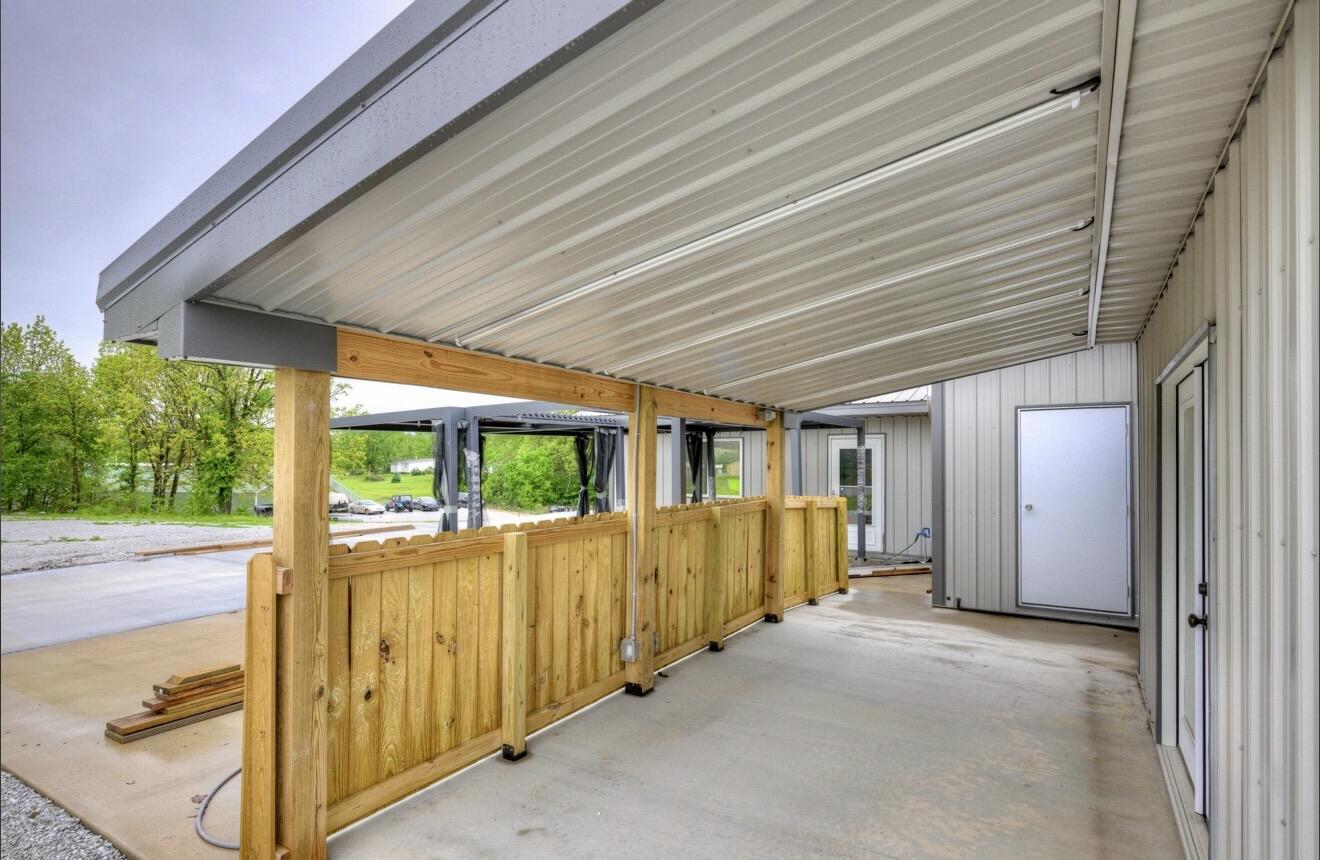 514 West Valley Street Property Photo 21