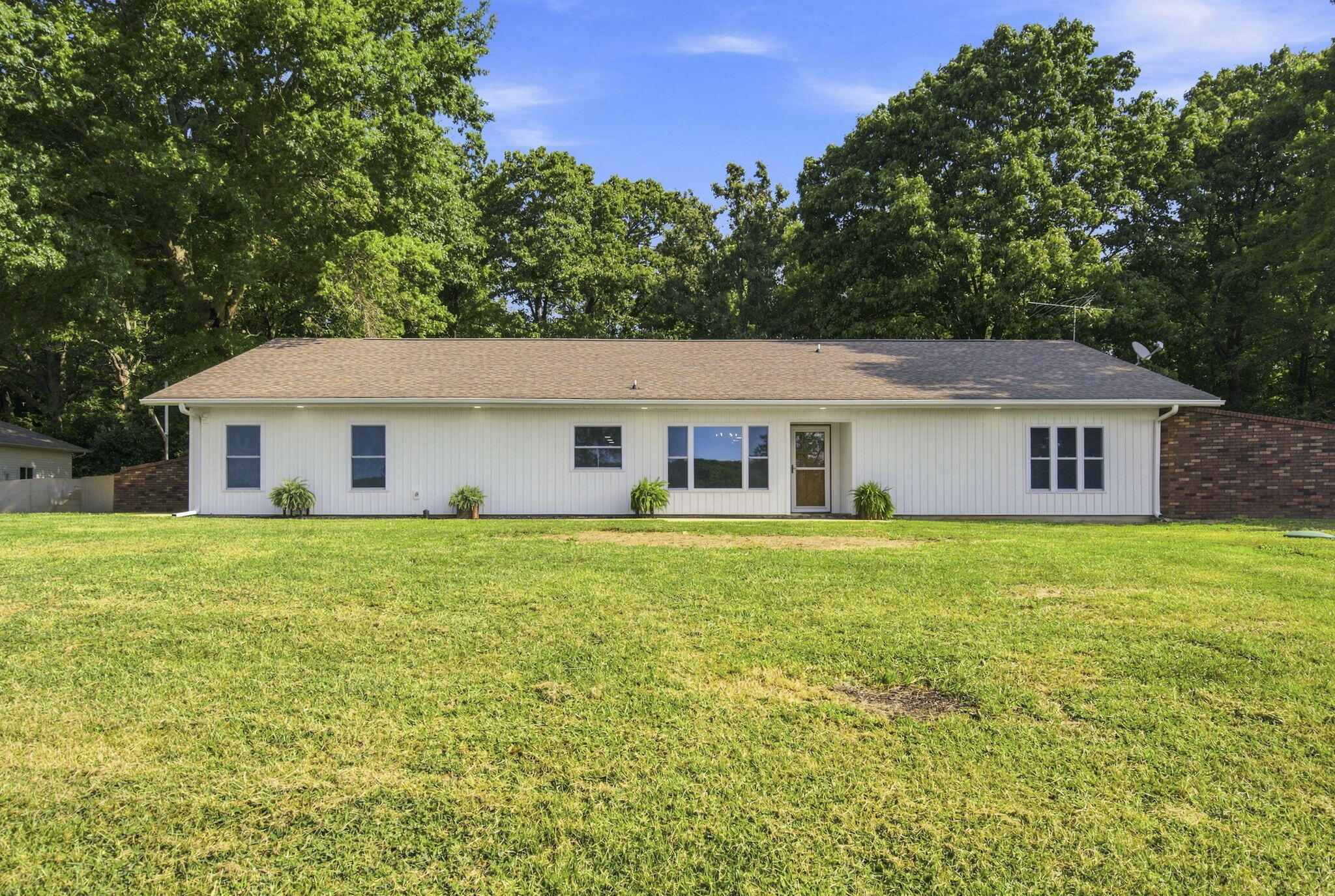 2856 Blanton Lane Property Photo 2