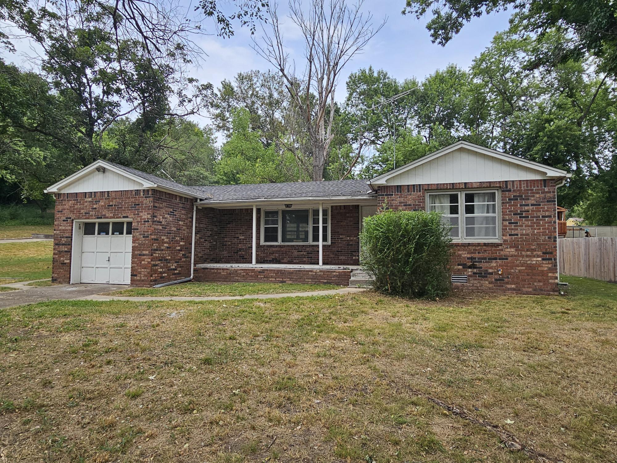 606 State Hwy 76 Property Photo 1