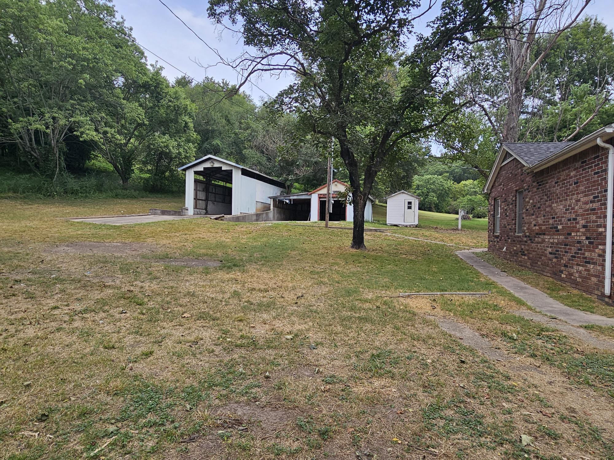 606 State Hwy 76 Property Photo 14