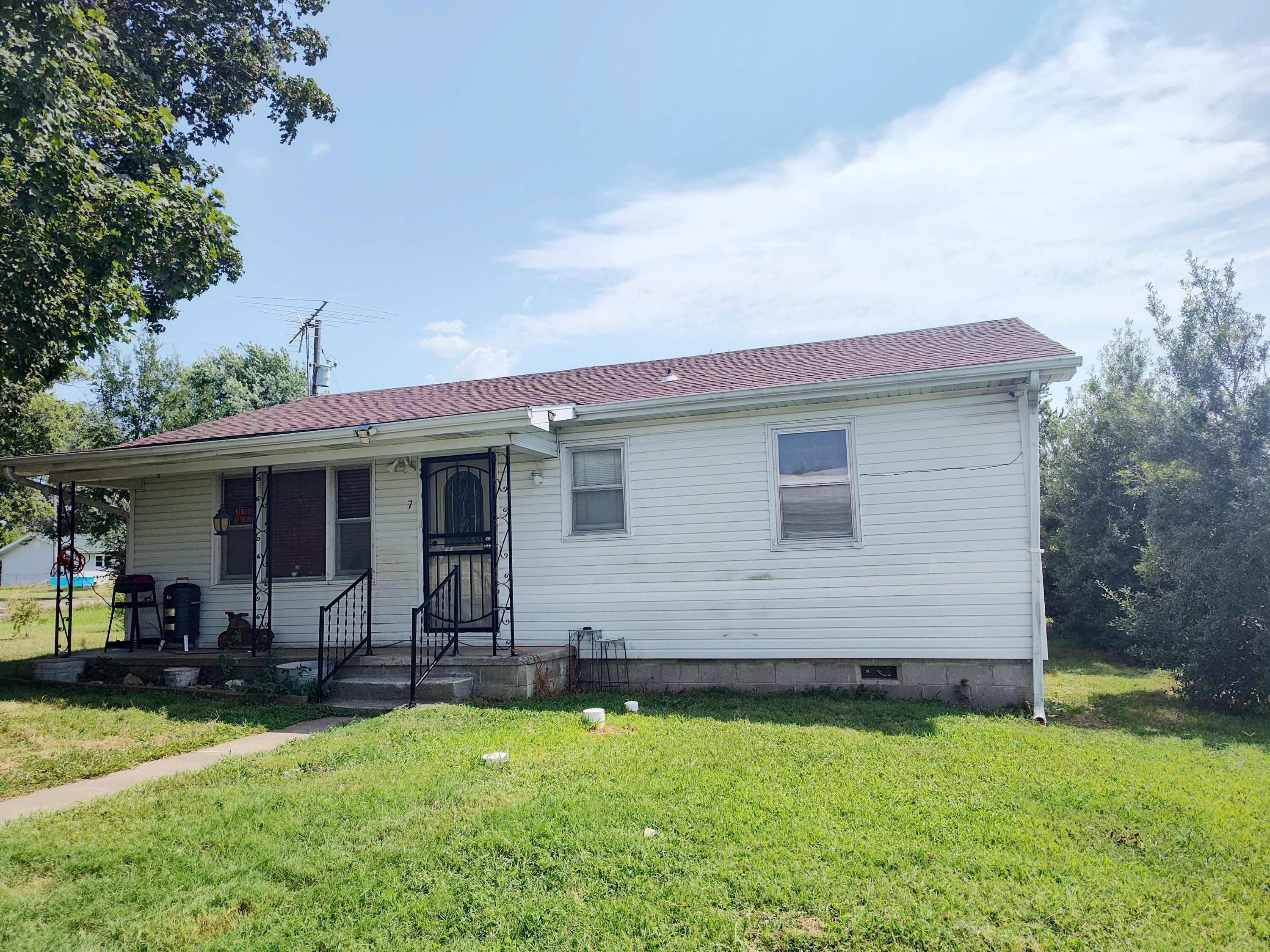 7 Bona Loop Property Photo 2