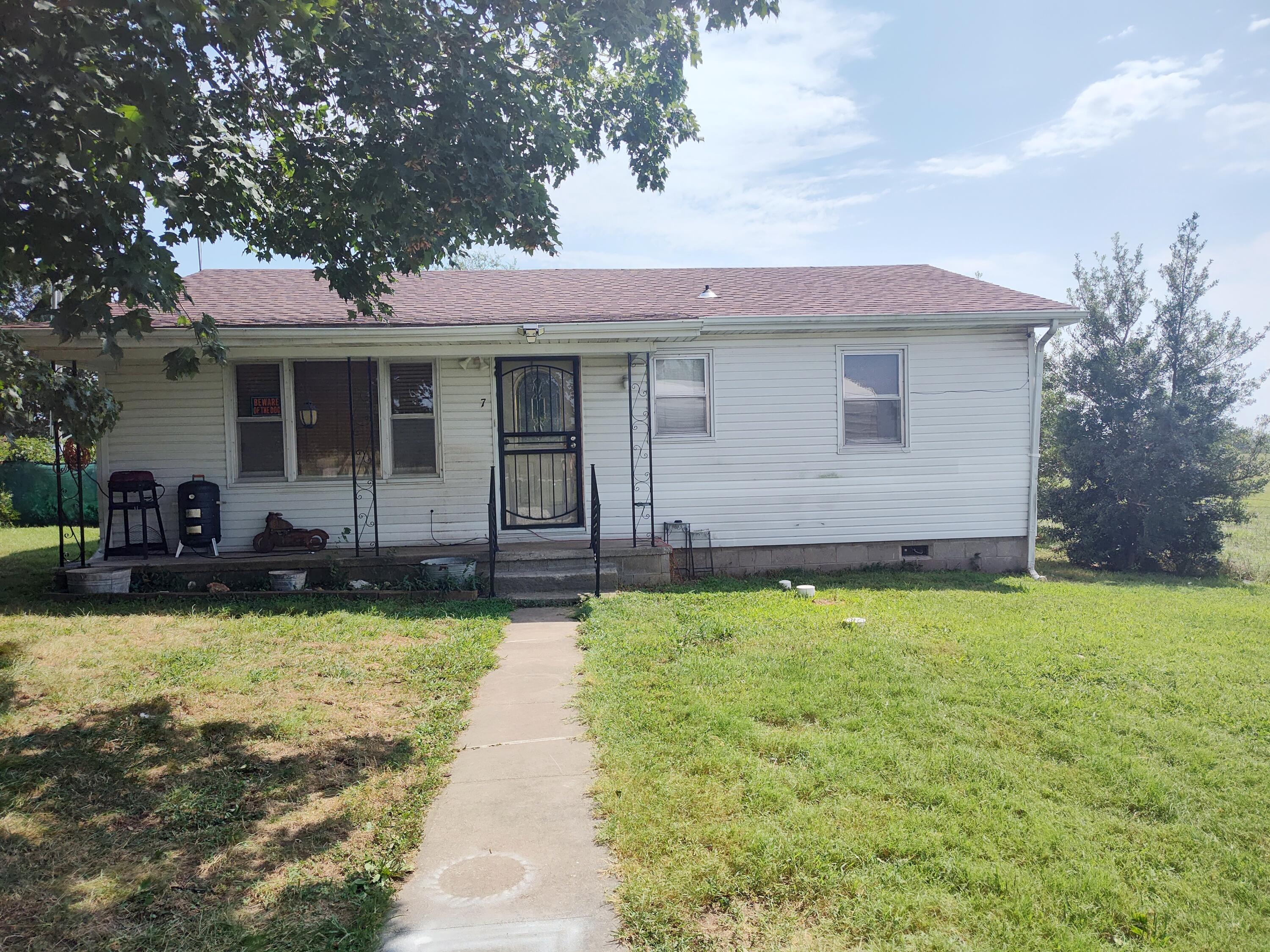 7 Bona Loop Property Photo 3
