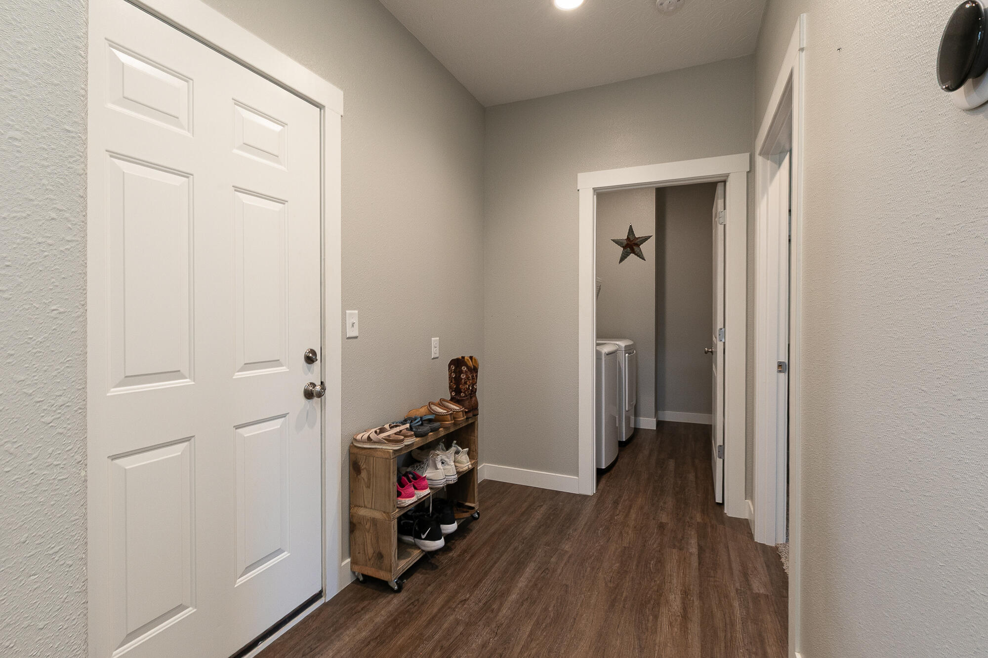 2460 Durango Drive Property Photo 11