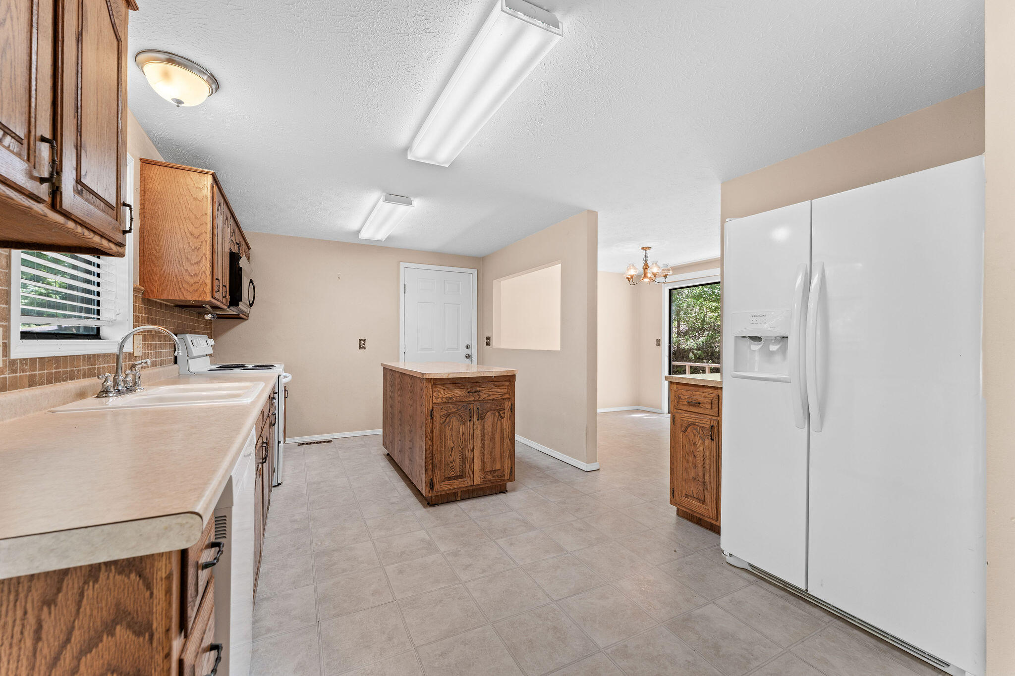 273 Jupiter Way Property Photo 11