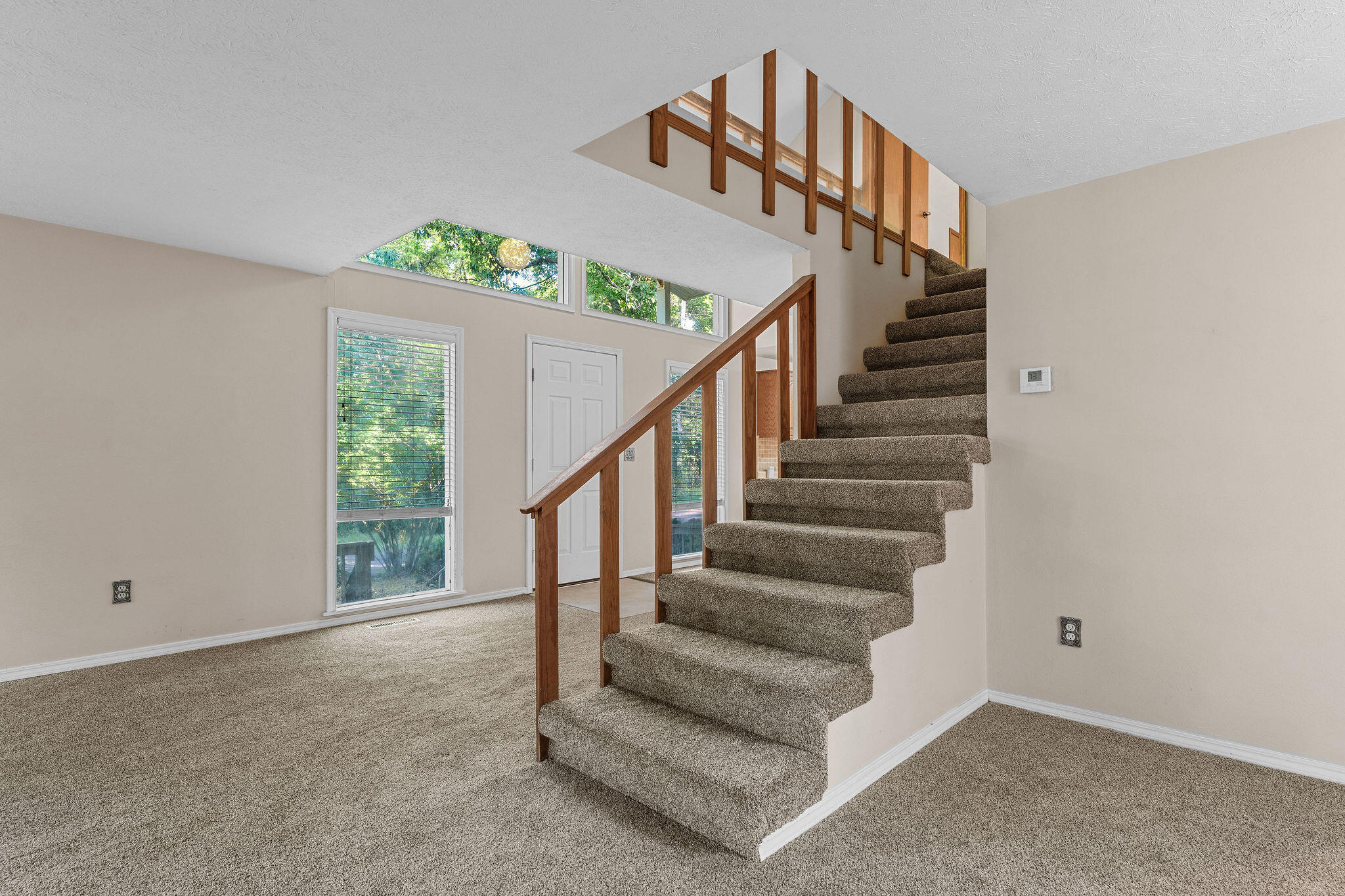 273 Jupiter Way Property Photo 16