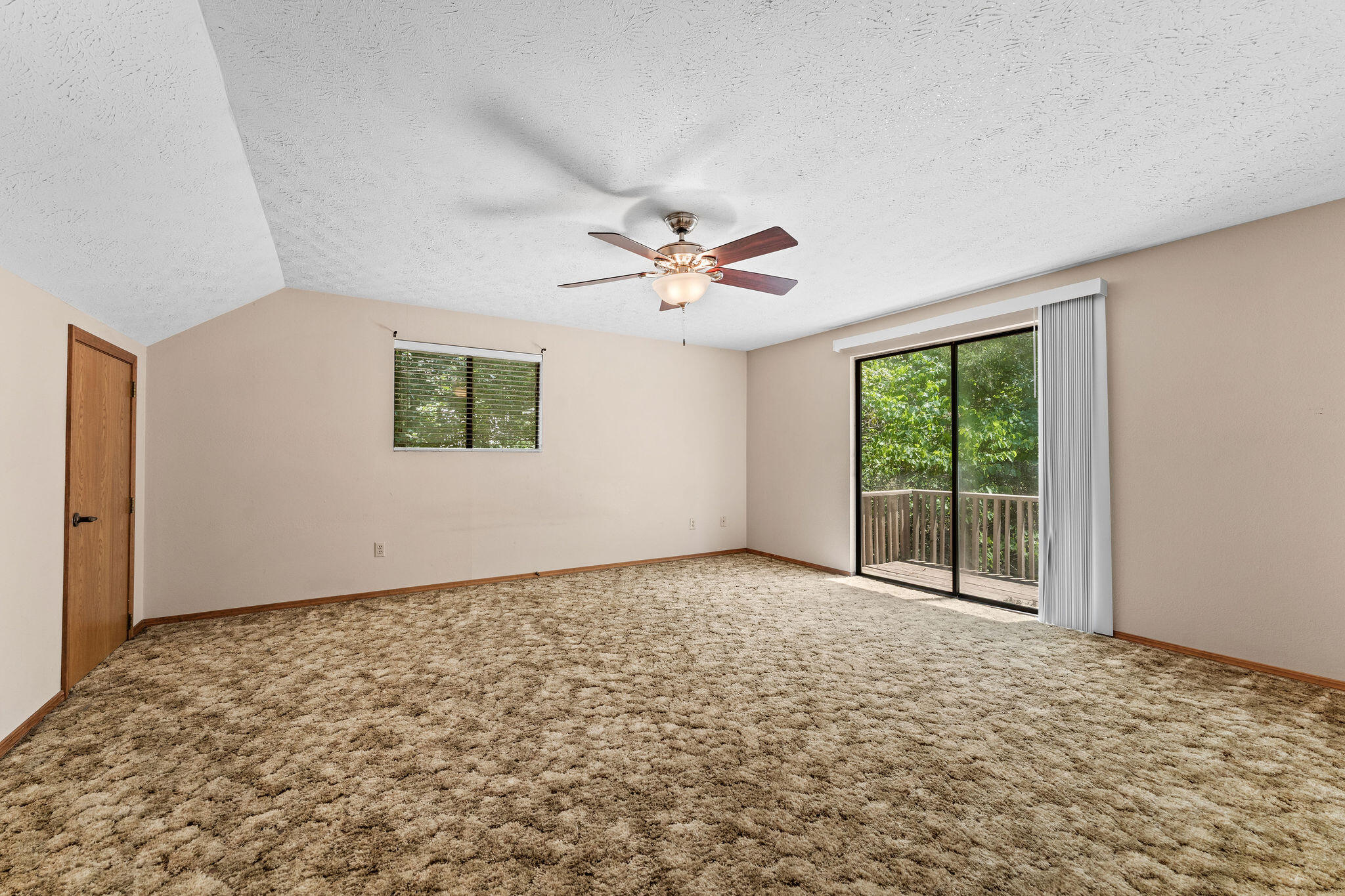 273 Jupiter Way Property Photo 18