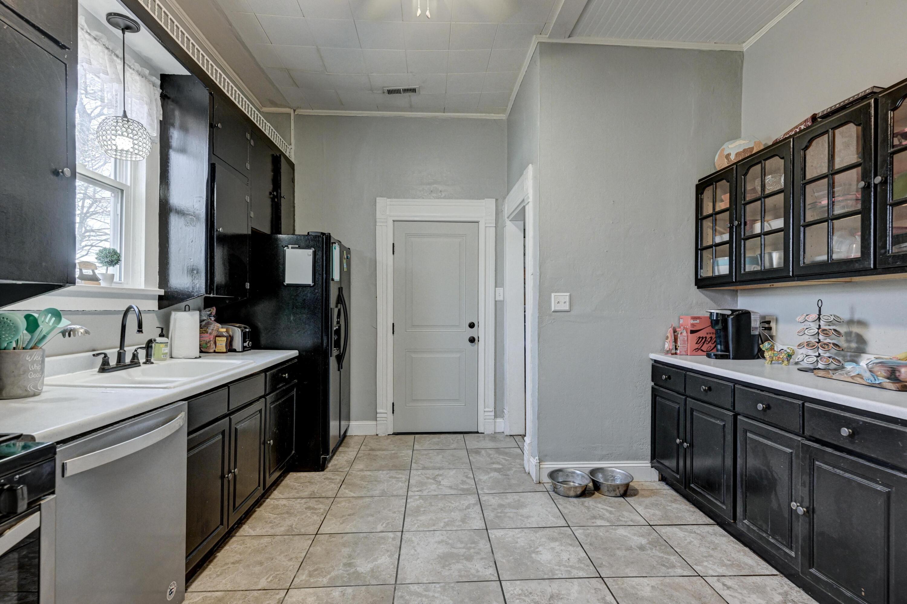 2025 South Connor Avenue Property Photo 16