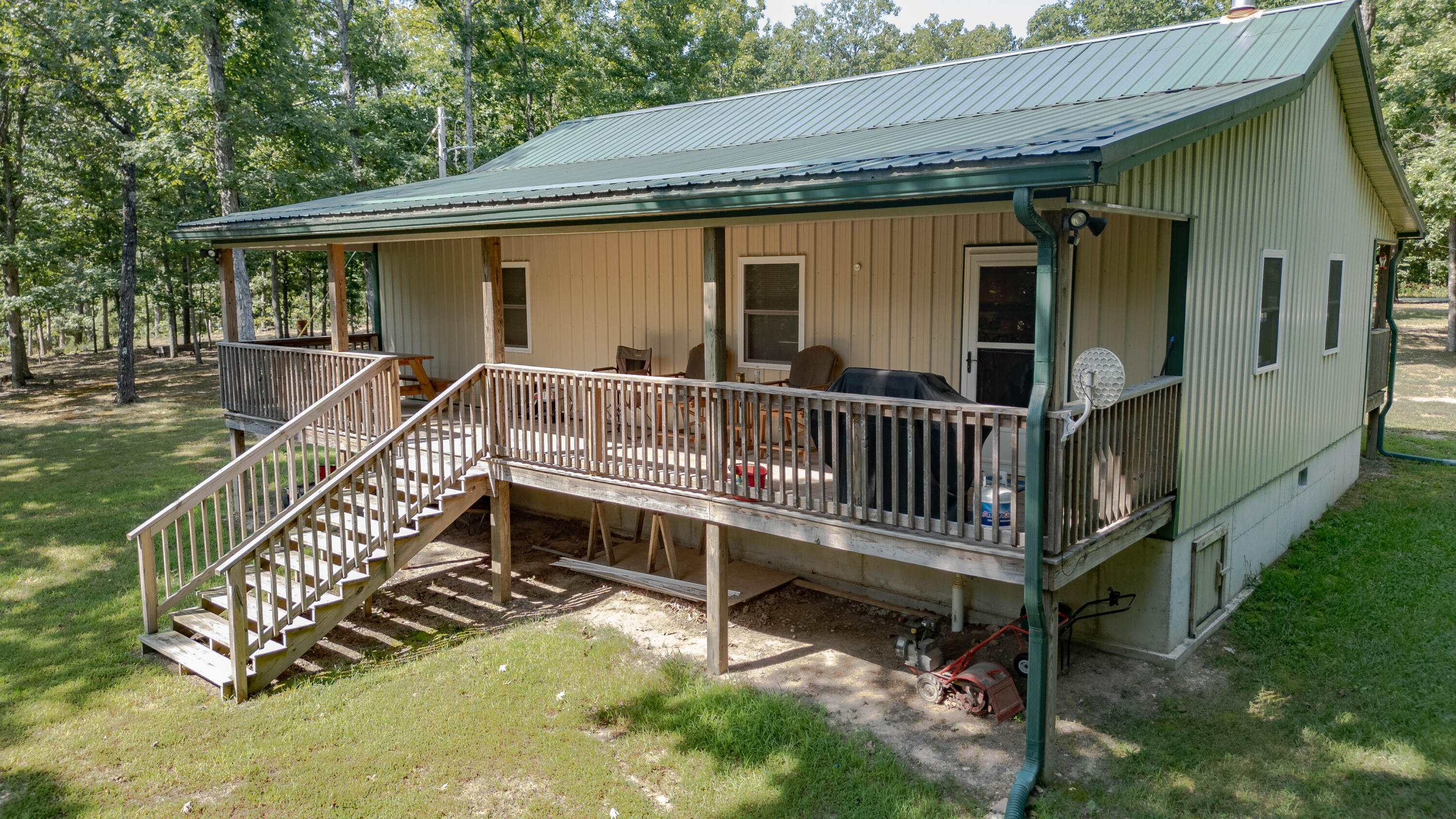 9630 Crane Drive Property Photo 7