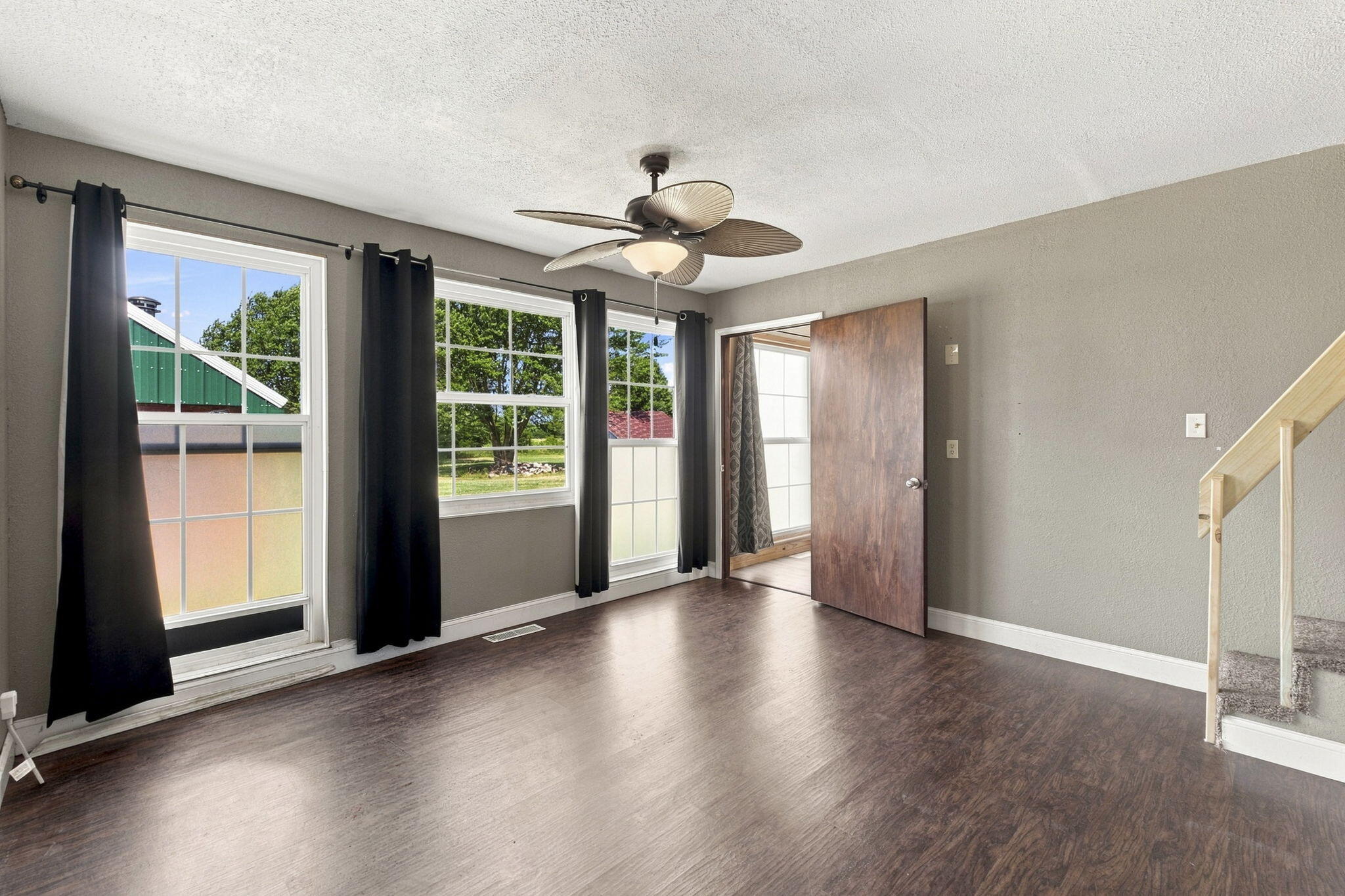 17624 Lawrence 2090 Property Photo 15
