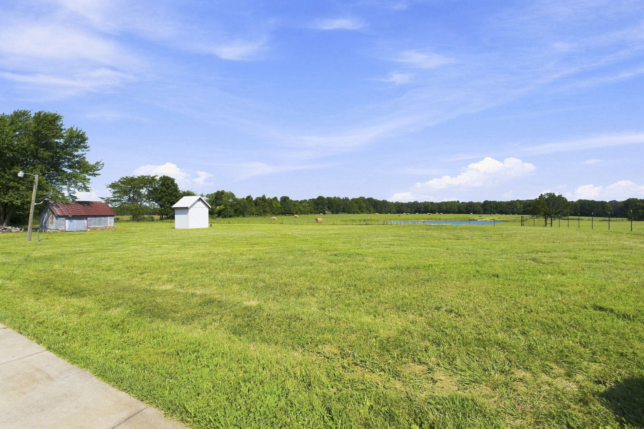 17624 Lawrence 2090 Property Photo 27