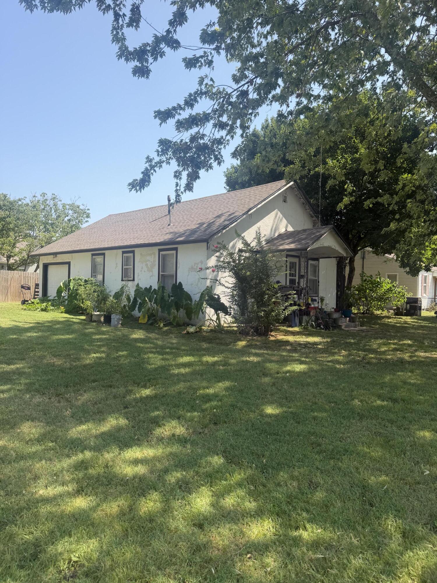403 East Highland Street Property Photo 1