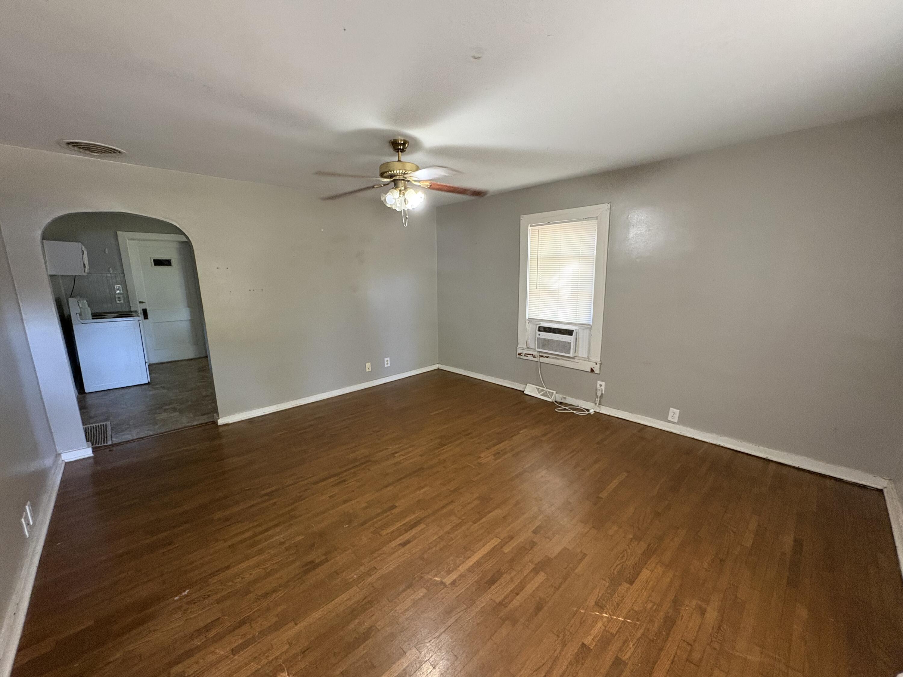 403 East Highland Street Property Photo 2