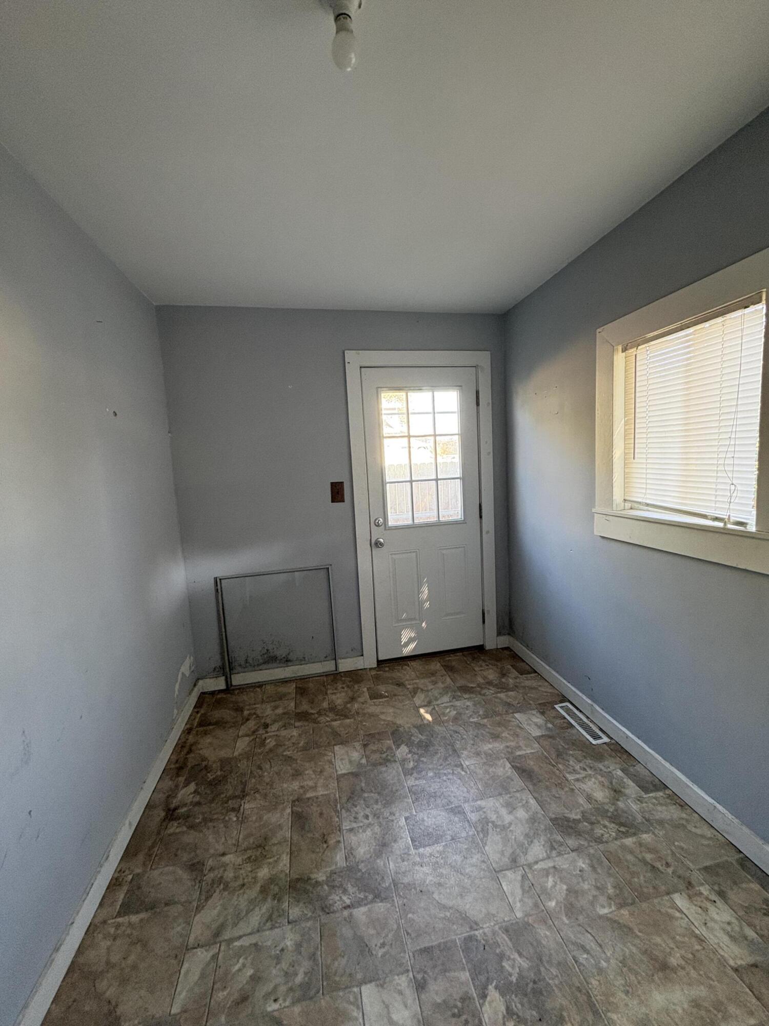 403 East Highland Street Property Photo 6