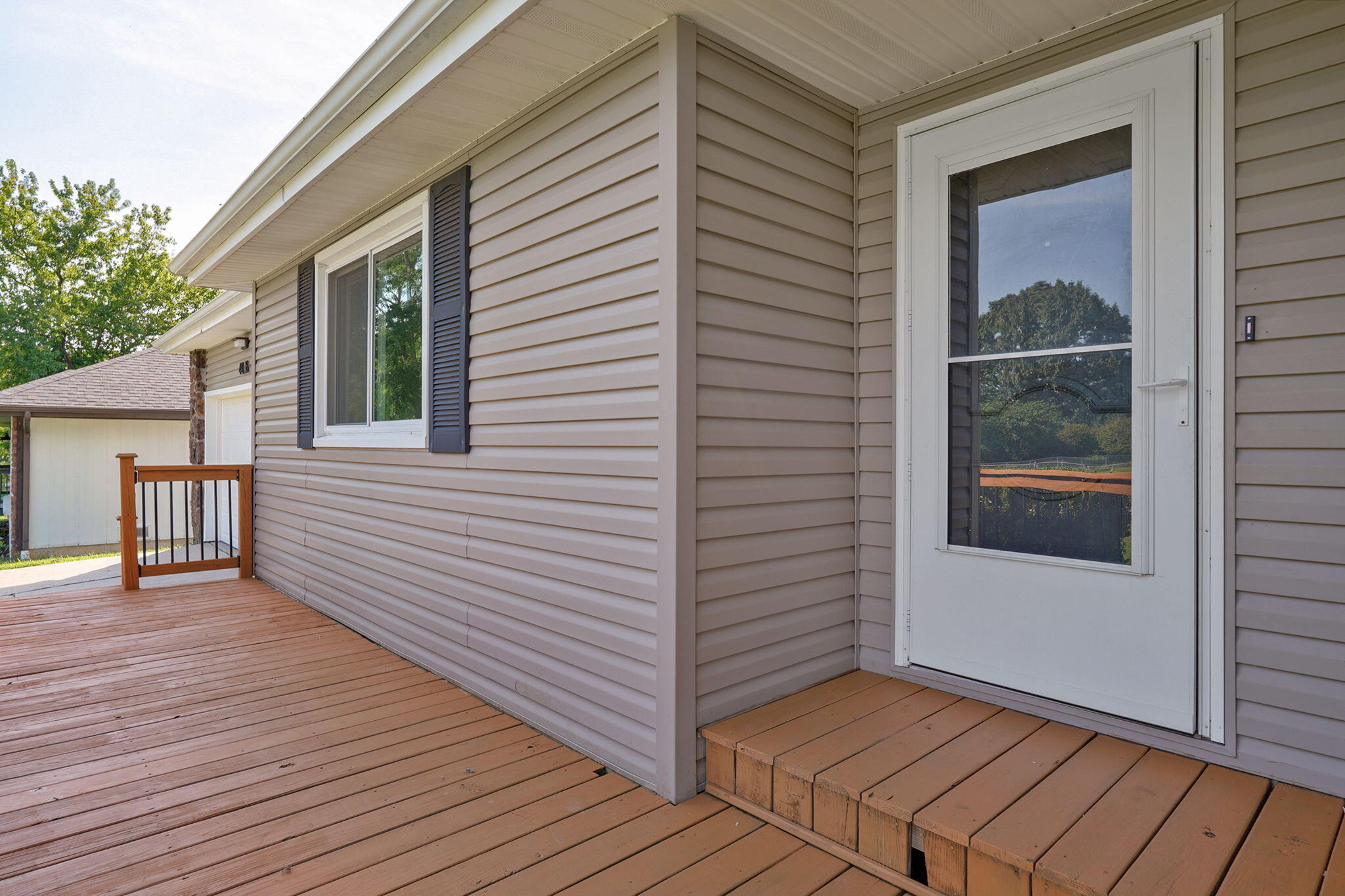 4018 West Dahlia Drive Property Photo 4