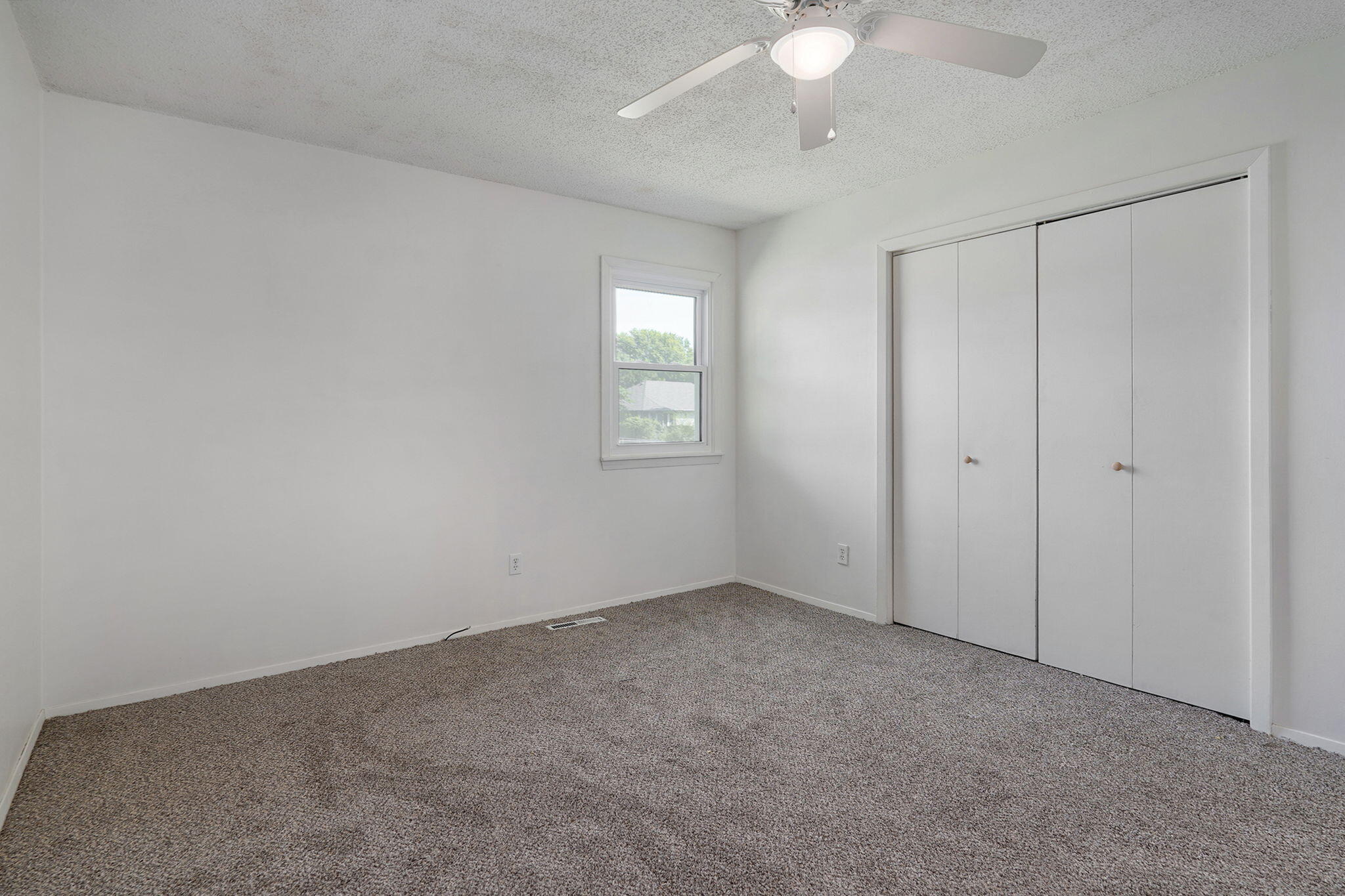 4018 West Dahlia Drive Property Photo 16