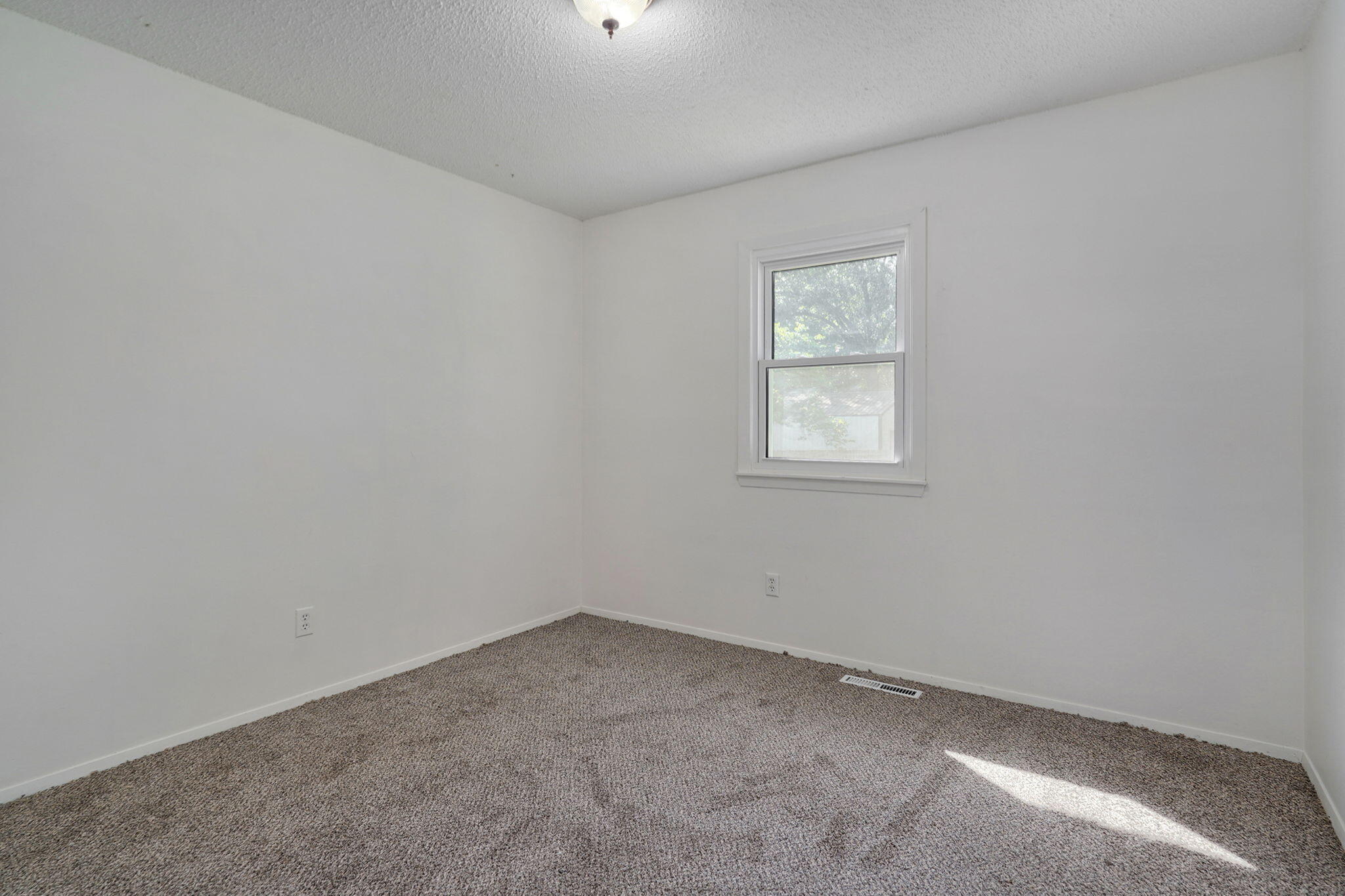 4018 West Dahlia Drive Property Photo 18