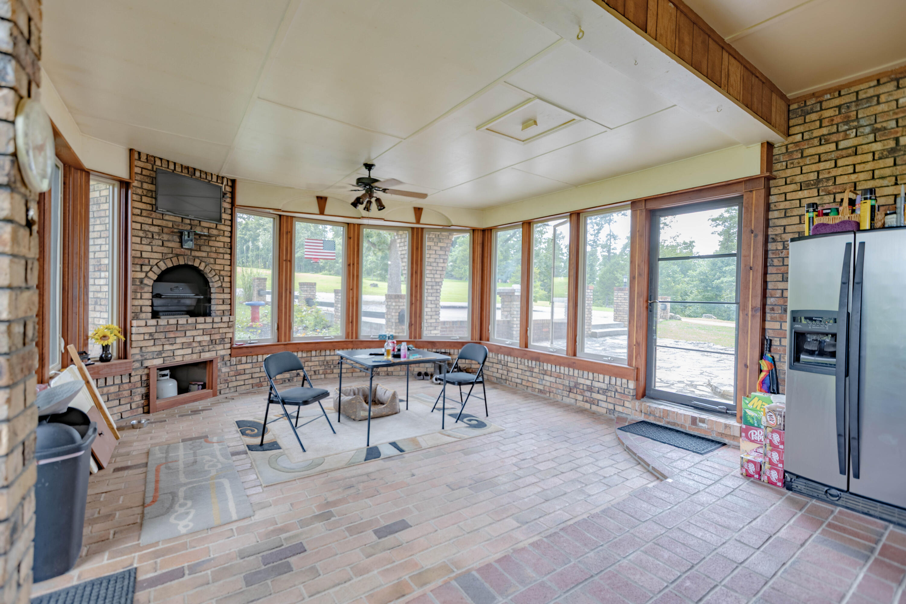 273 Pvt Ln 315 Property Photo 16