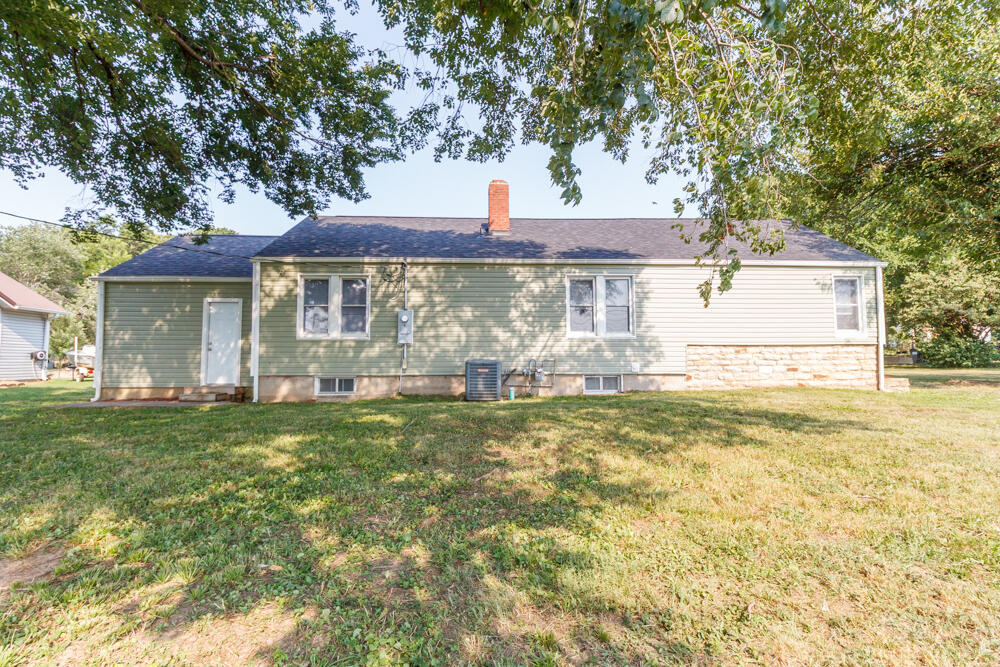 111 Crescent Drive Property Photo 7