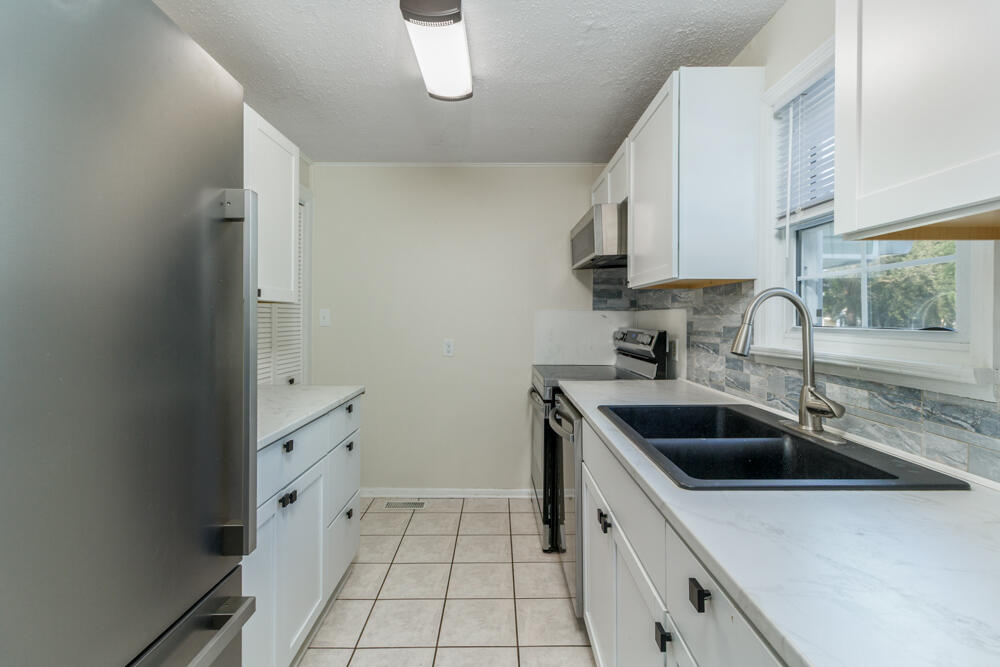 111 Crescent Drive Property Photo 16