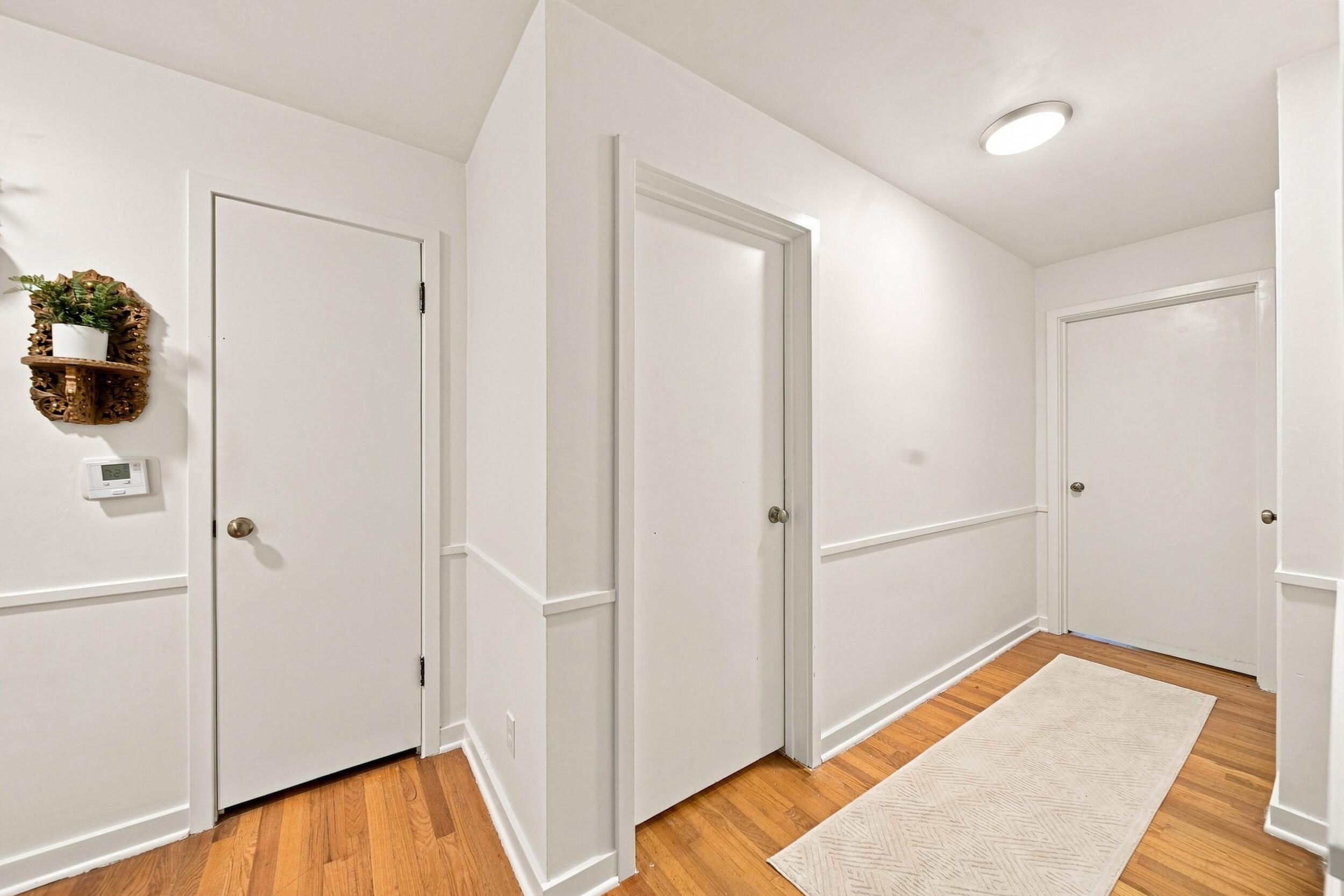 2453 South Luster Avenue Property Photo 19