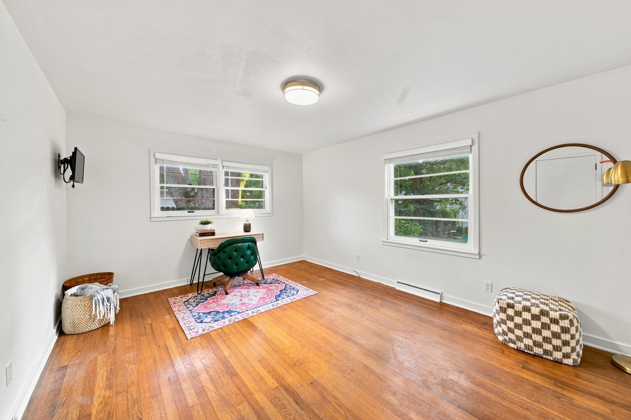 2453 South Luster Avenue Property Photo 24