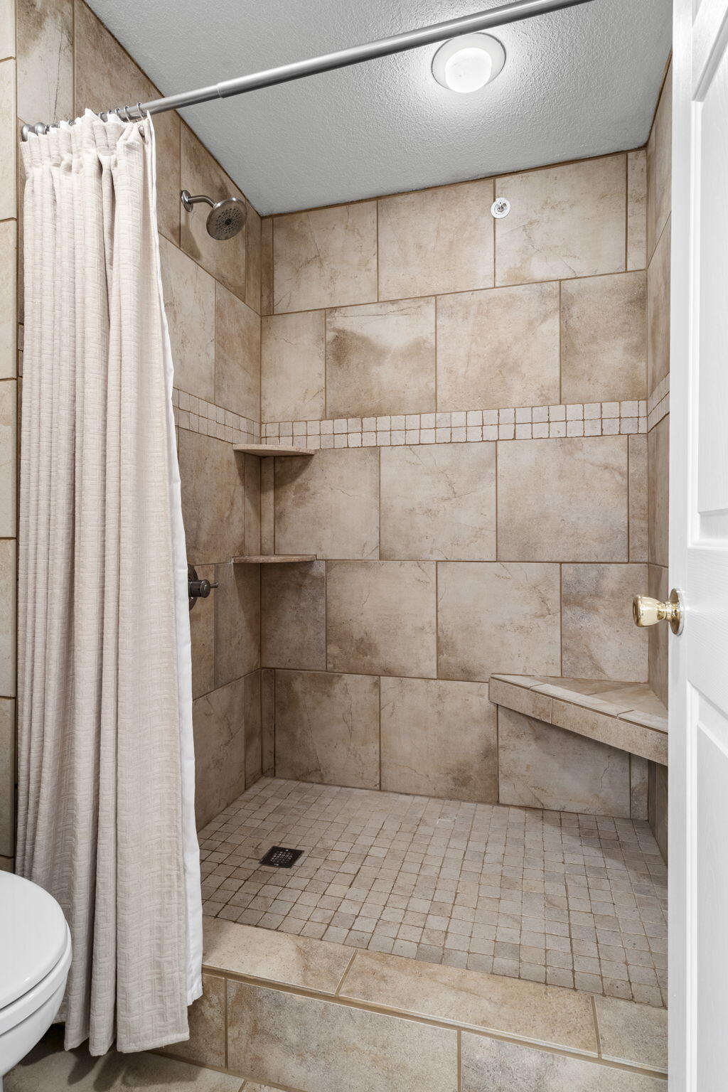 175 West Rockford Drive 4 Property Photo 26