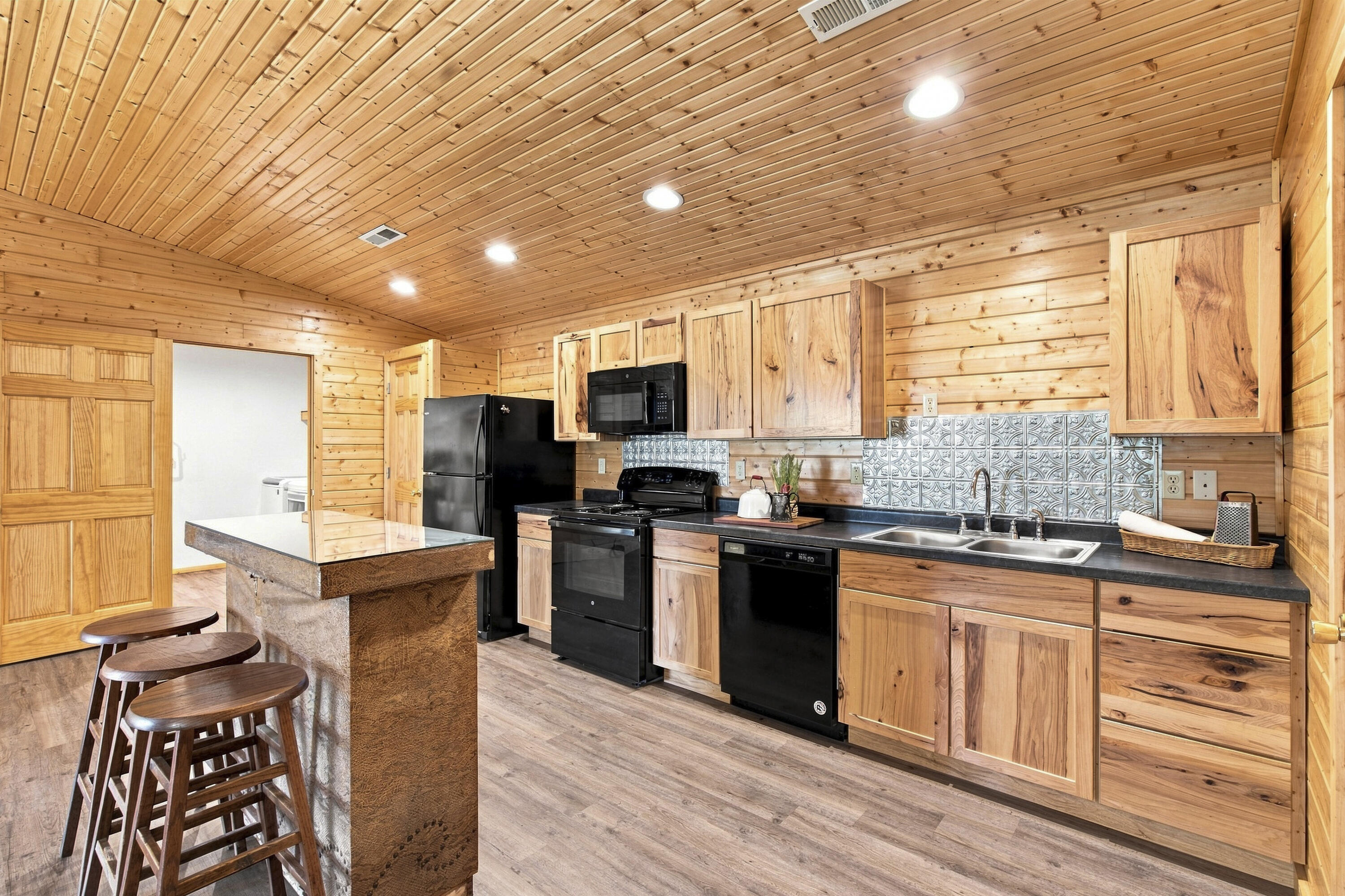 230 Staake Spur Property Photo 10