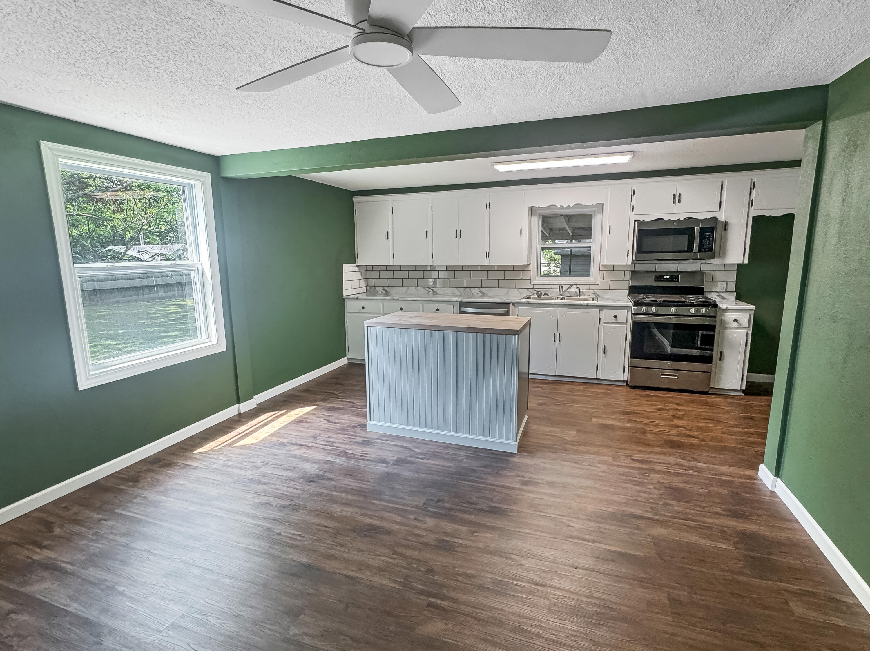 716 Campbell Street Property Photo 5