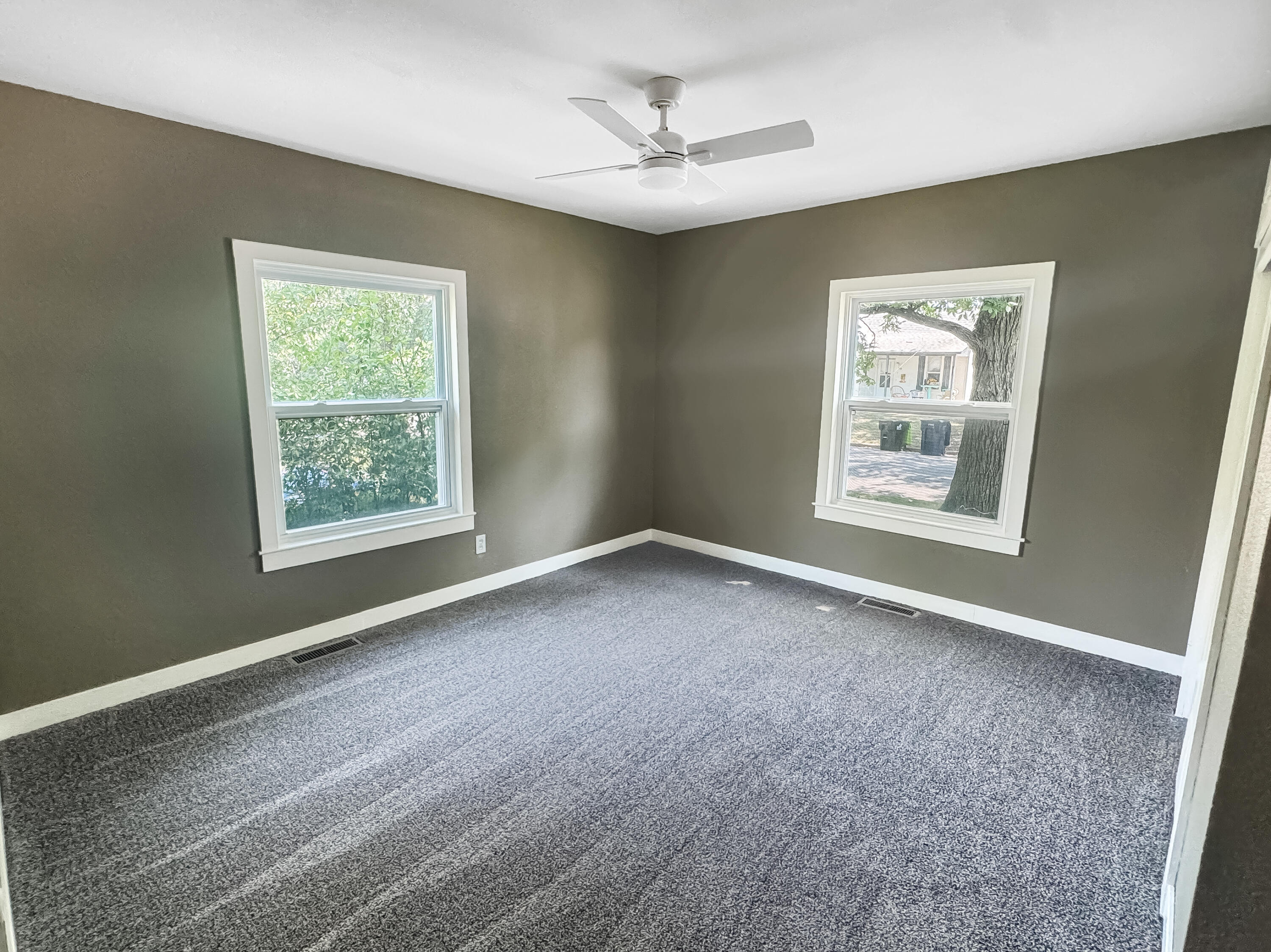 716 Campbell Street Property Photo 11